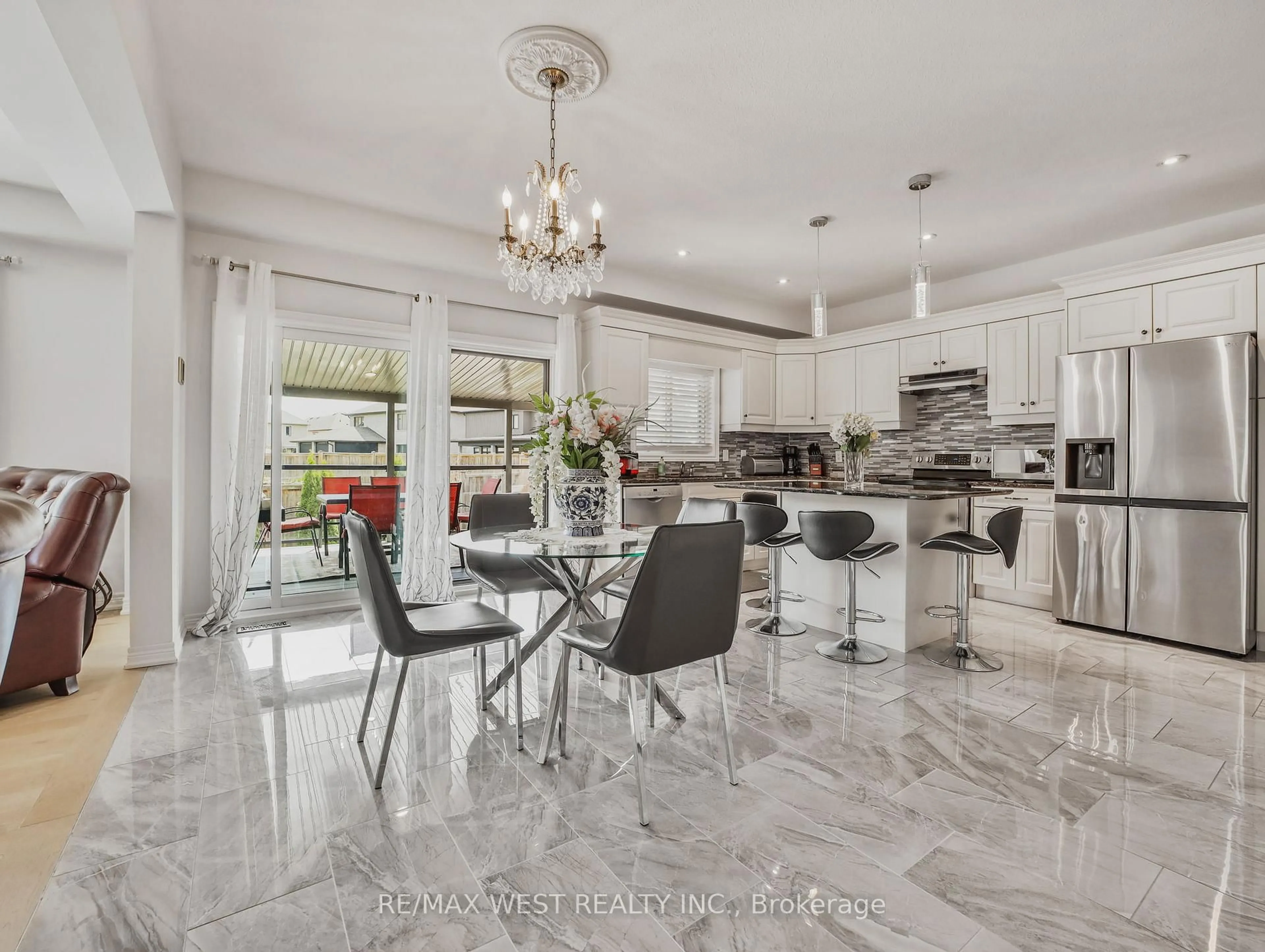 Open concept kitchen, ceramic/tile floor for 5632 Osprey Ave, Niagara Falls Ontario L2H 0M2