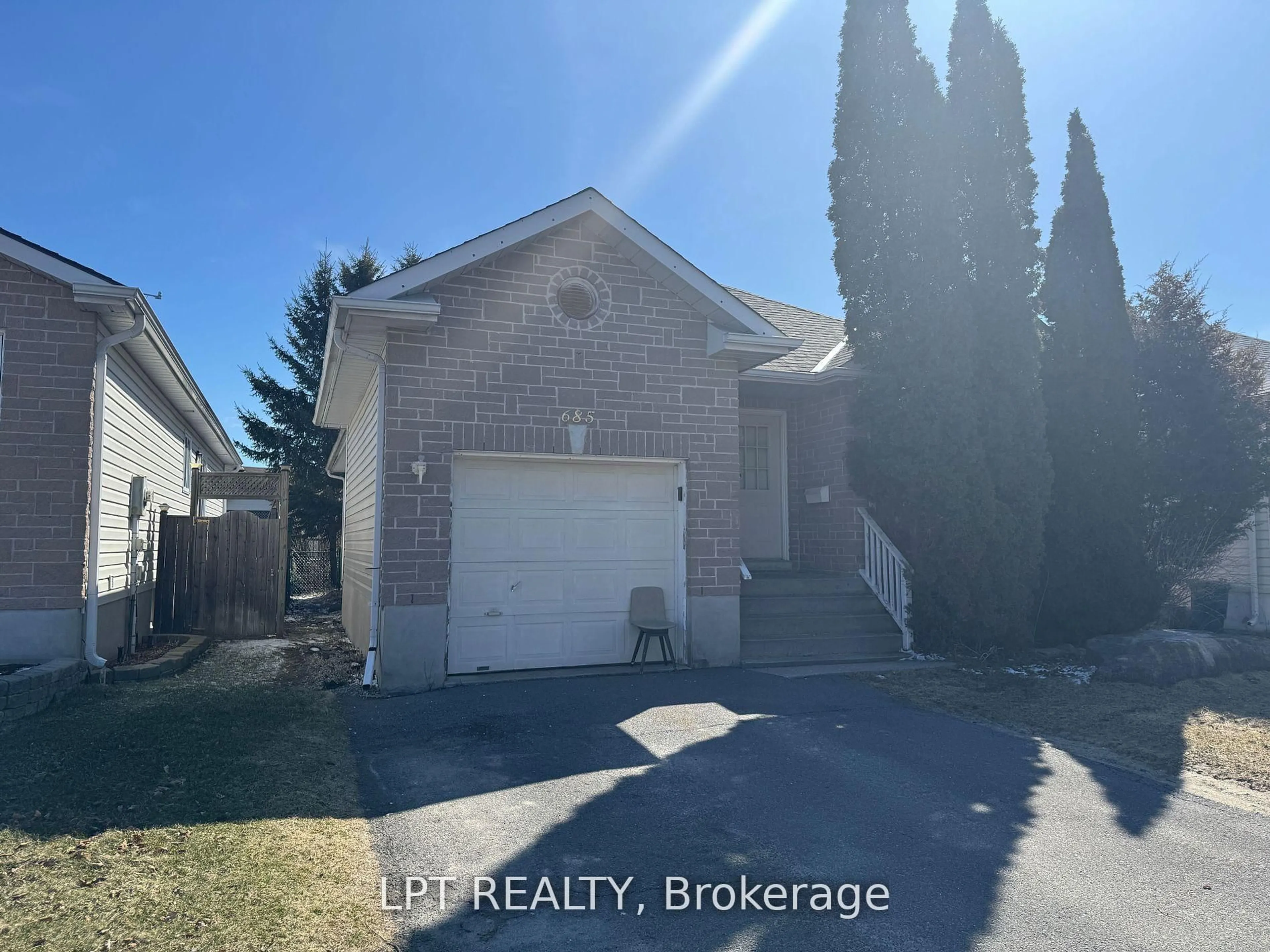 A pic from outside/outdoor area/front of a property/back of a property/a pic from drone, unknown for 685 Roosevelt Dr, Kingston Ontario K7M 8T8