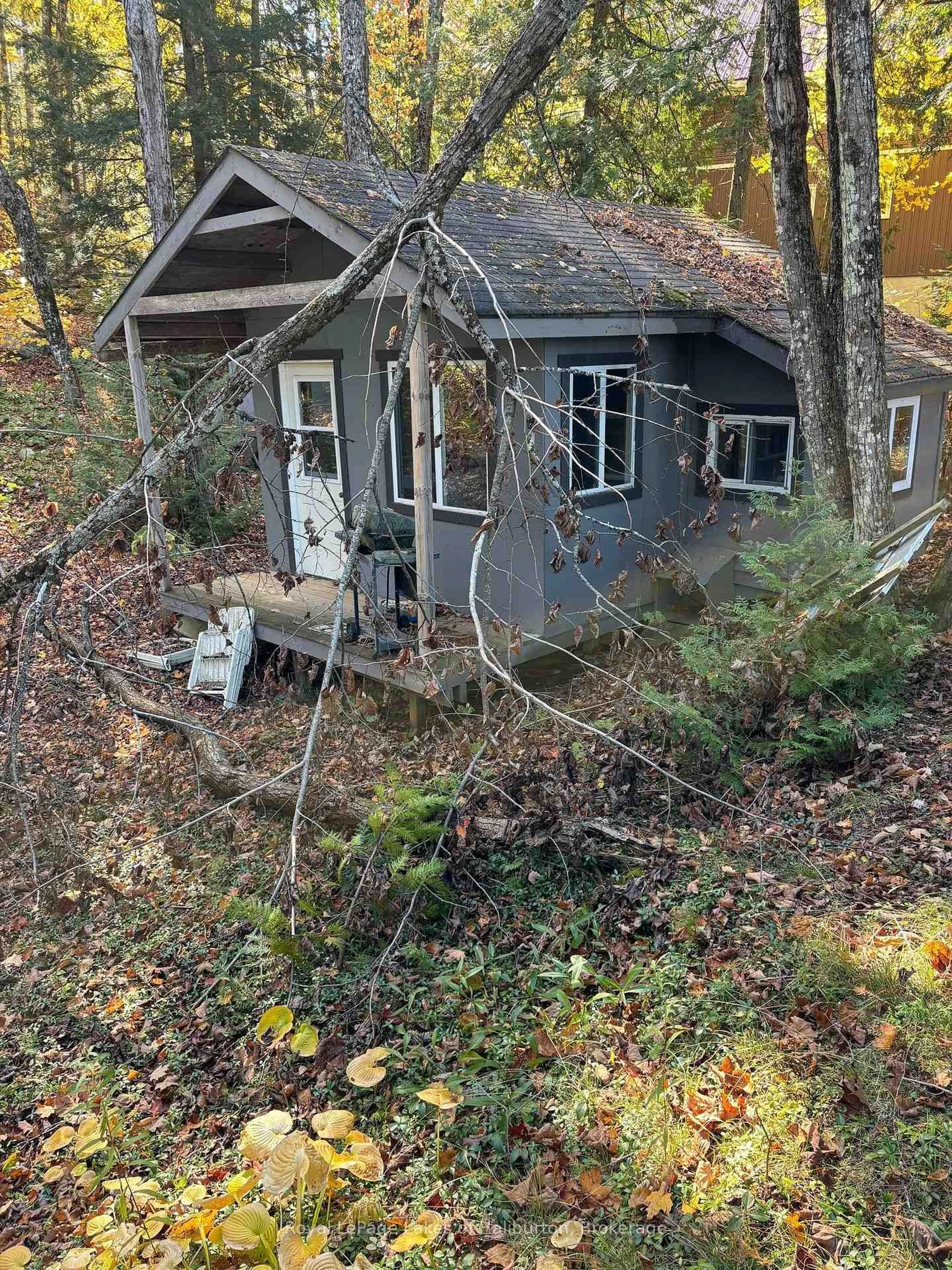 Shed for 8 Cannonball Lane, Minden Hills Ontario K0M 2A1