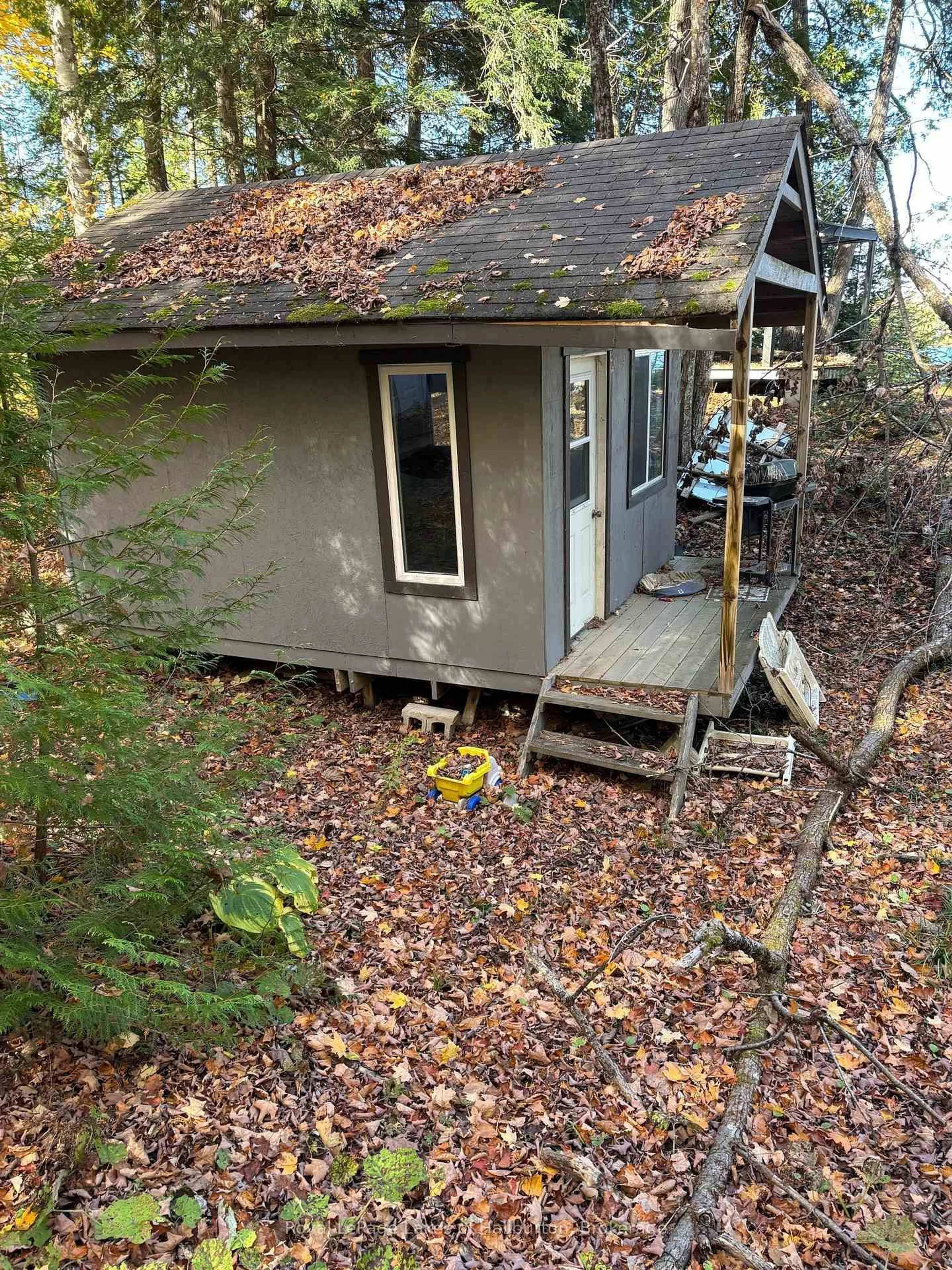 Shed for 8 Cannonball Lane, Minden Hills Ontario K0M 2A1