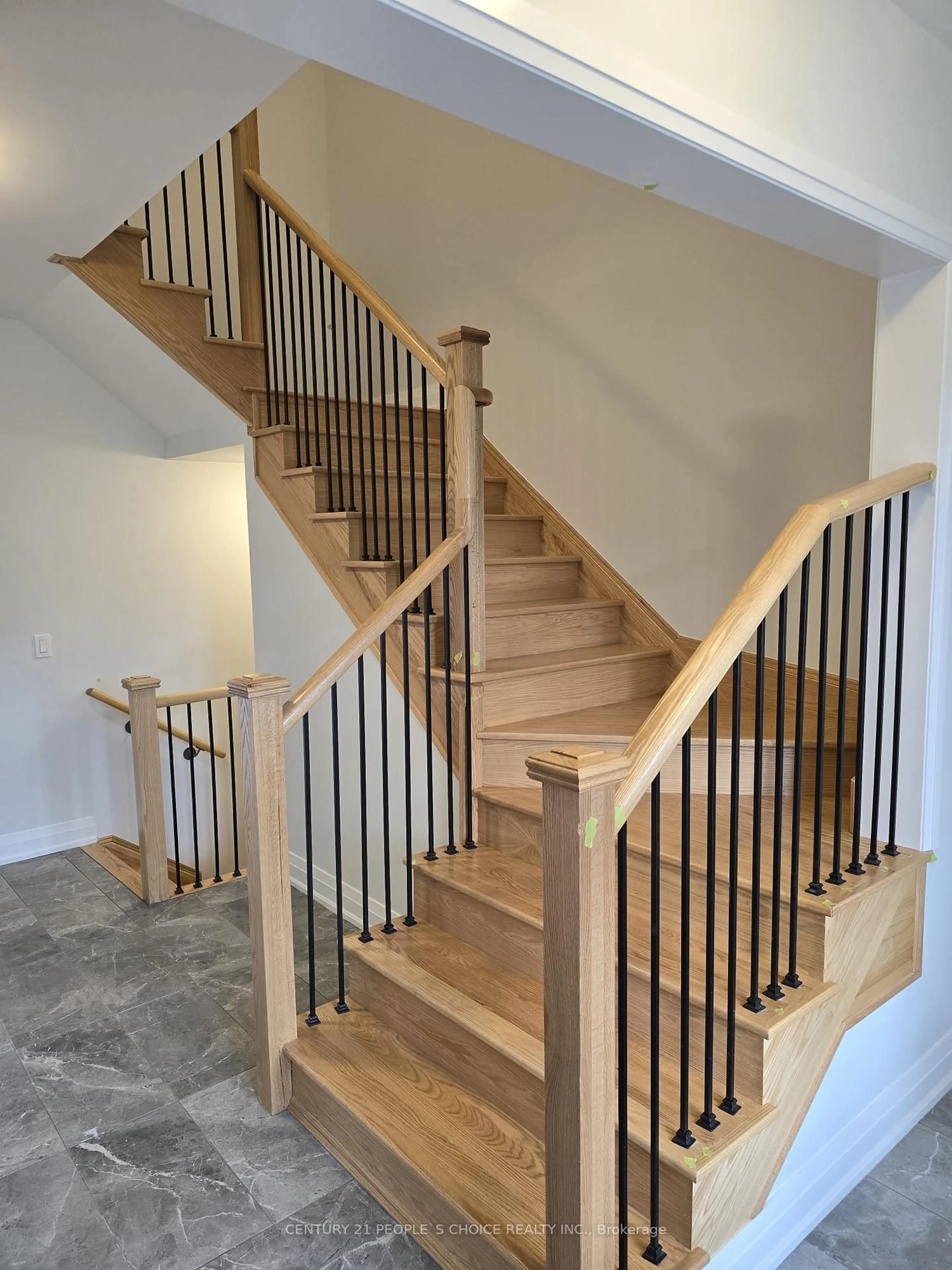 Stairs for 120 Cole Terr, Woodstock Ontario N4T 0P5