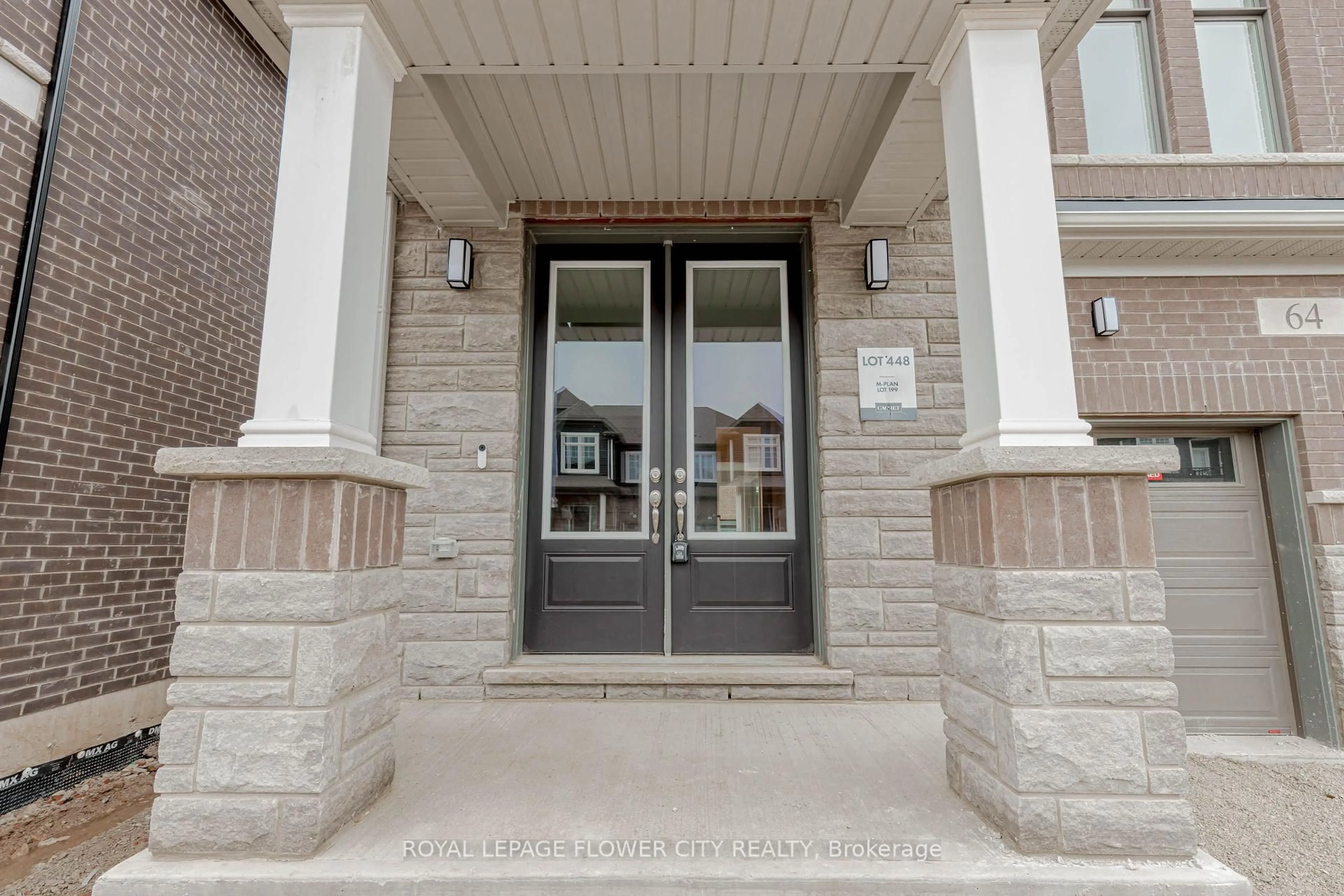 Indoor entryway for 64 Conboy Dr, Erin Ontario N0B 1T0