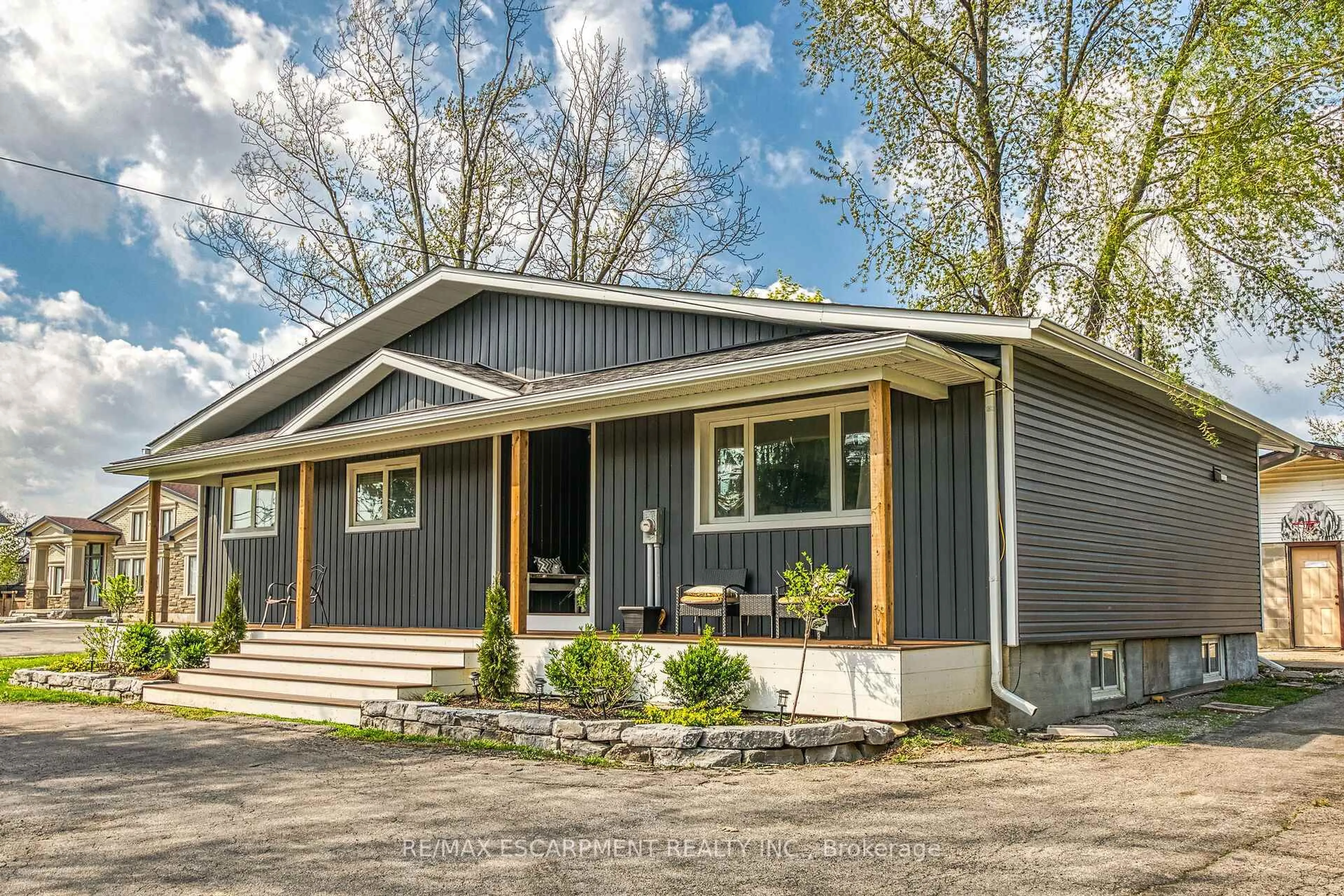 Home with vinyl exterior material, street for 1214 Golf Club Rd, Hamilton Ontario L0R 1P0