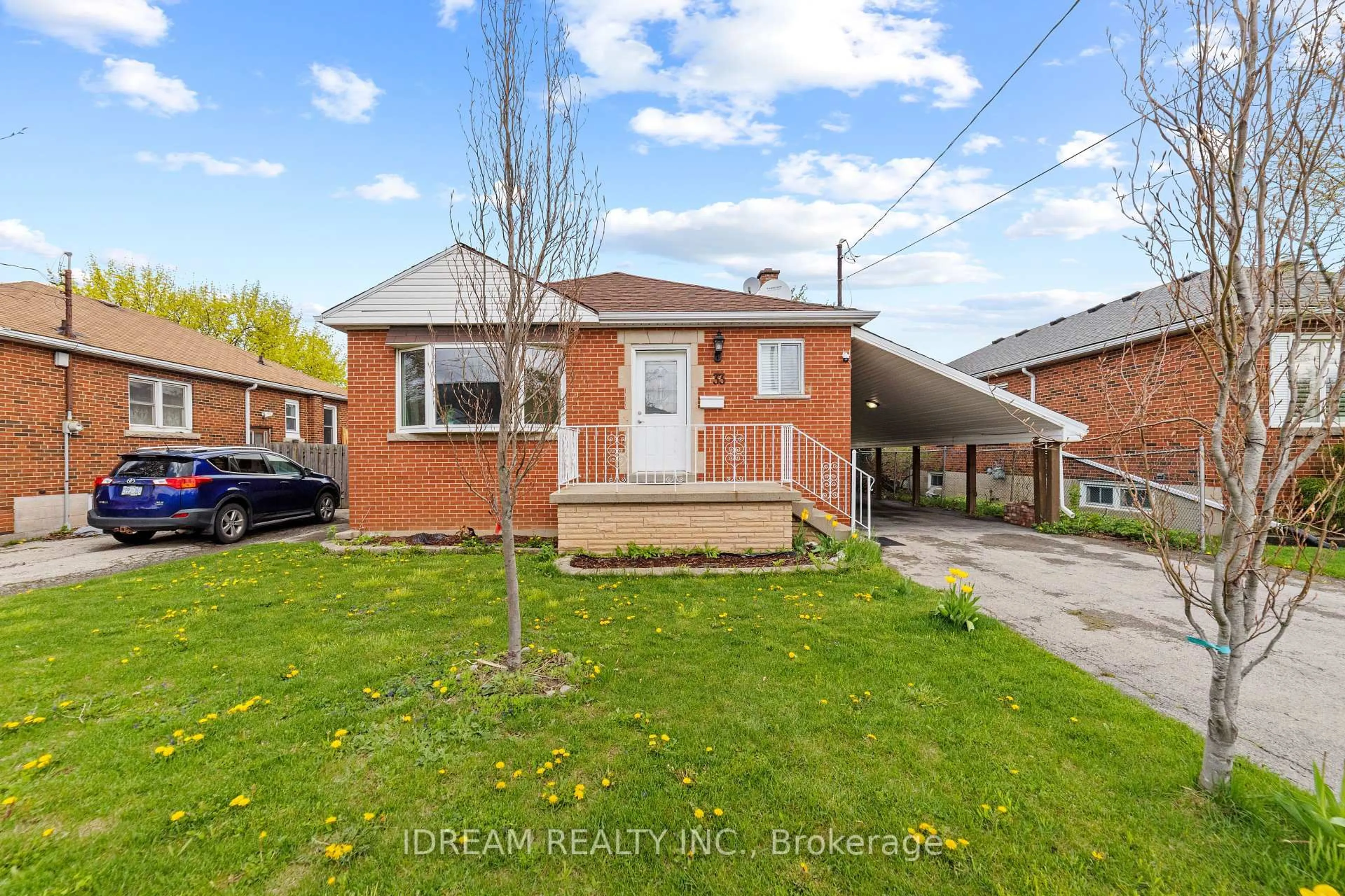 Home with brick exterior material, street for 33 Alderney Ave, Hamilton Ontario L9A 2A6