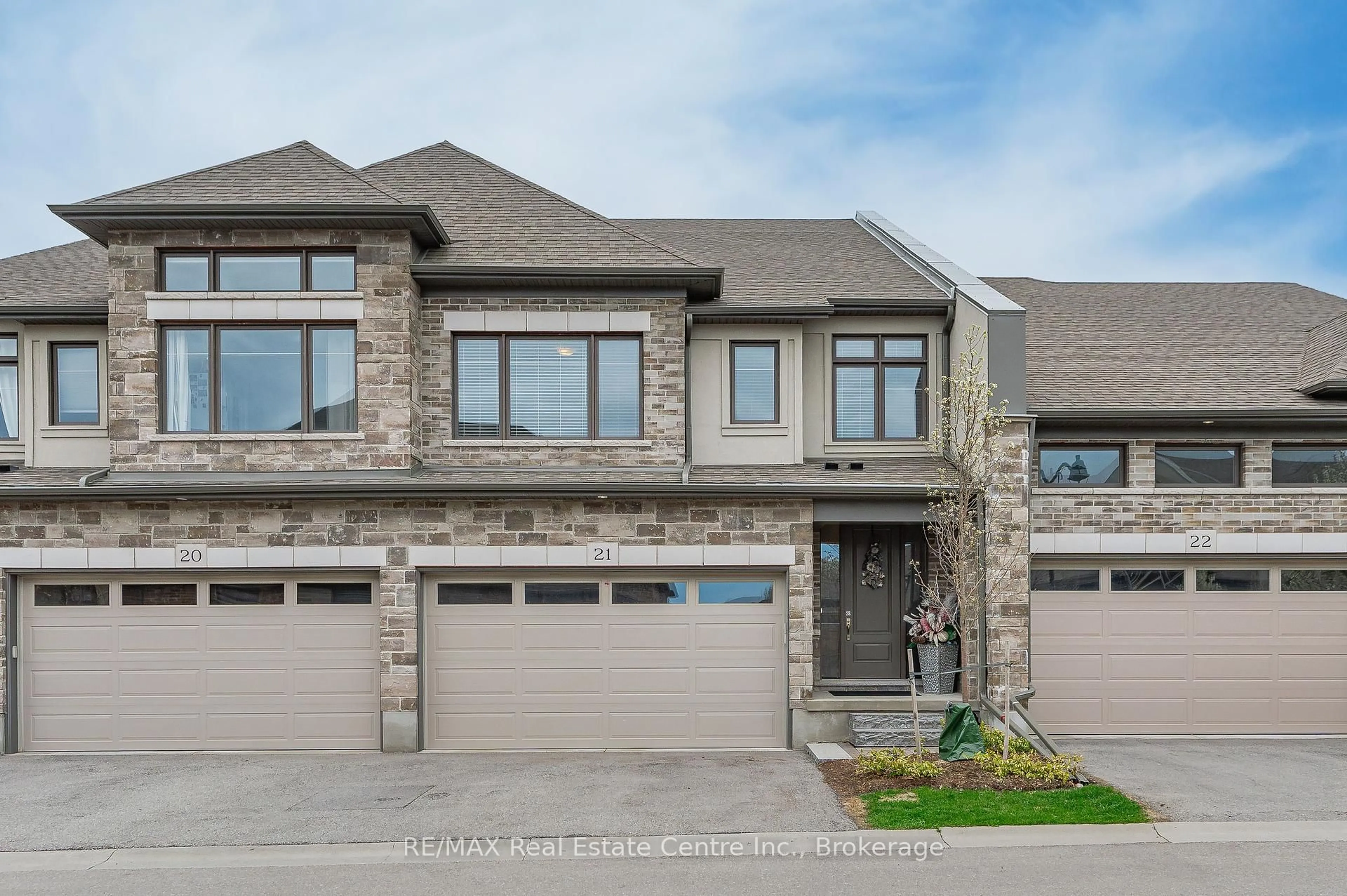 Home with brick exterior material, street for 271 Grey Silo Rd, Waterloo Ontario N2K 0E9