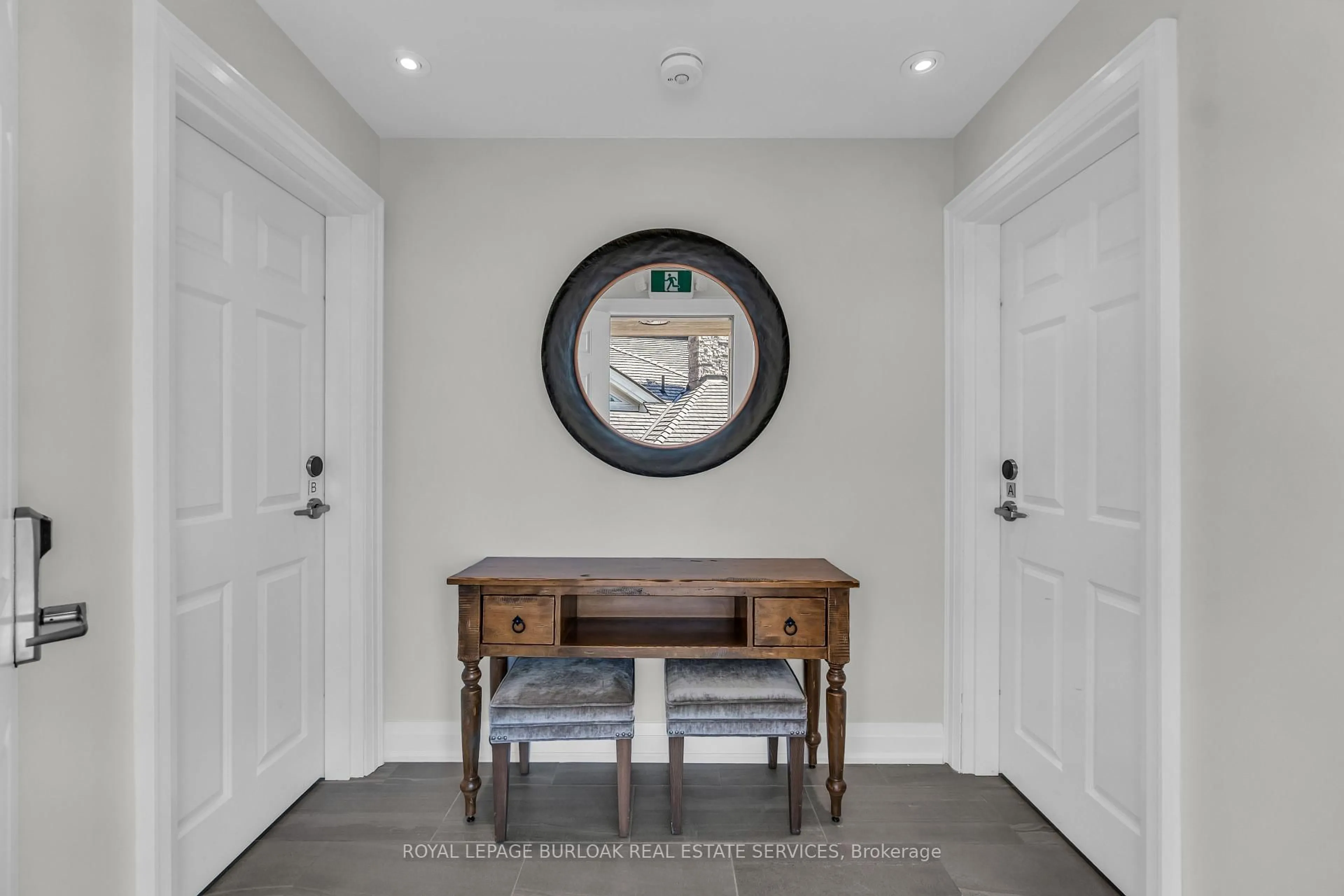 Indoor entryway for 1869 Muskoka 118 Rd #BTW-201, Muskoka Lakes Ontario P1L 1W8