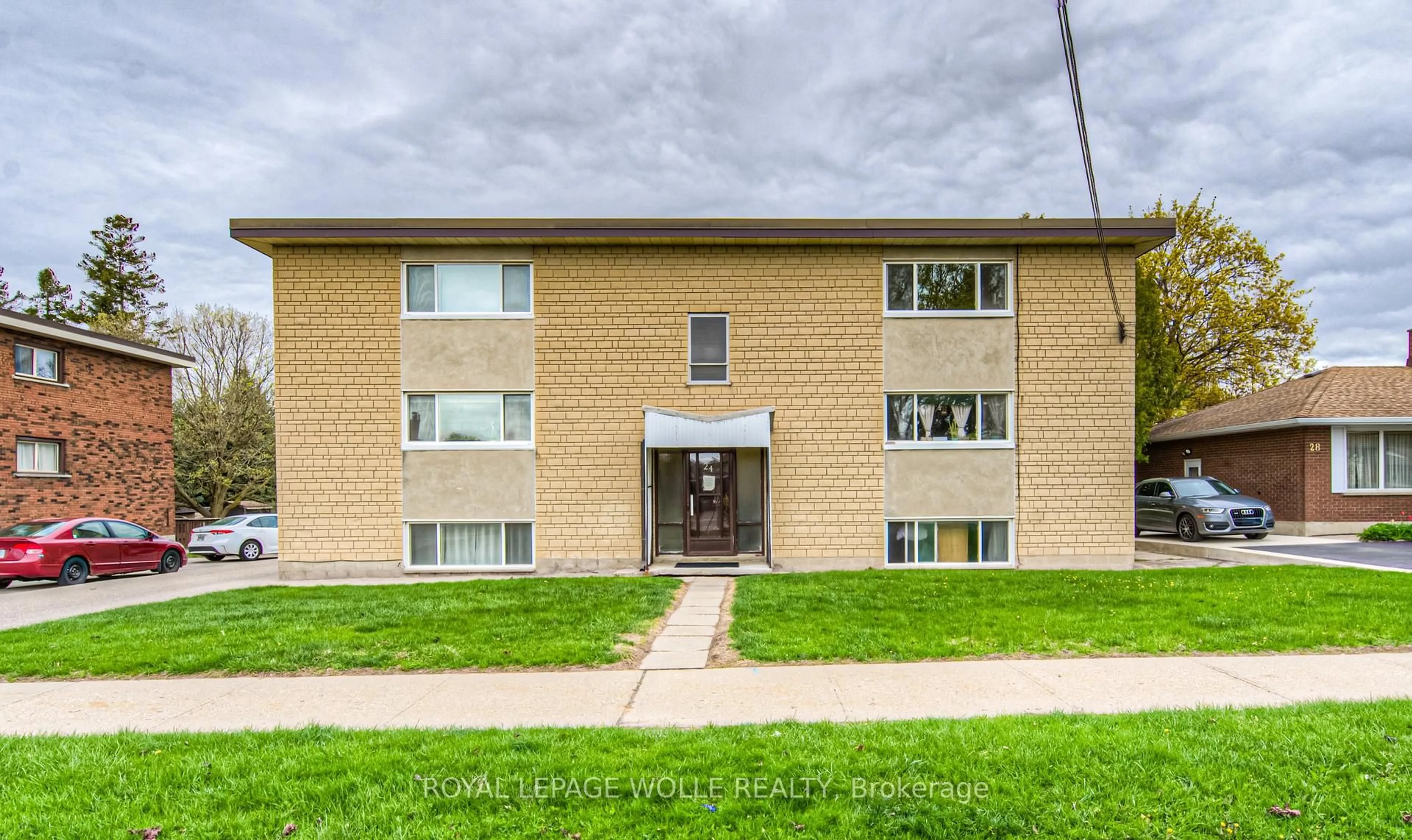 Unknown for 24 Cait Ave, Kitchener Ontario N2C 1G4