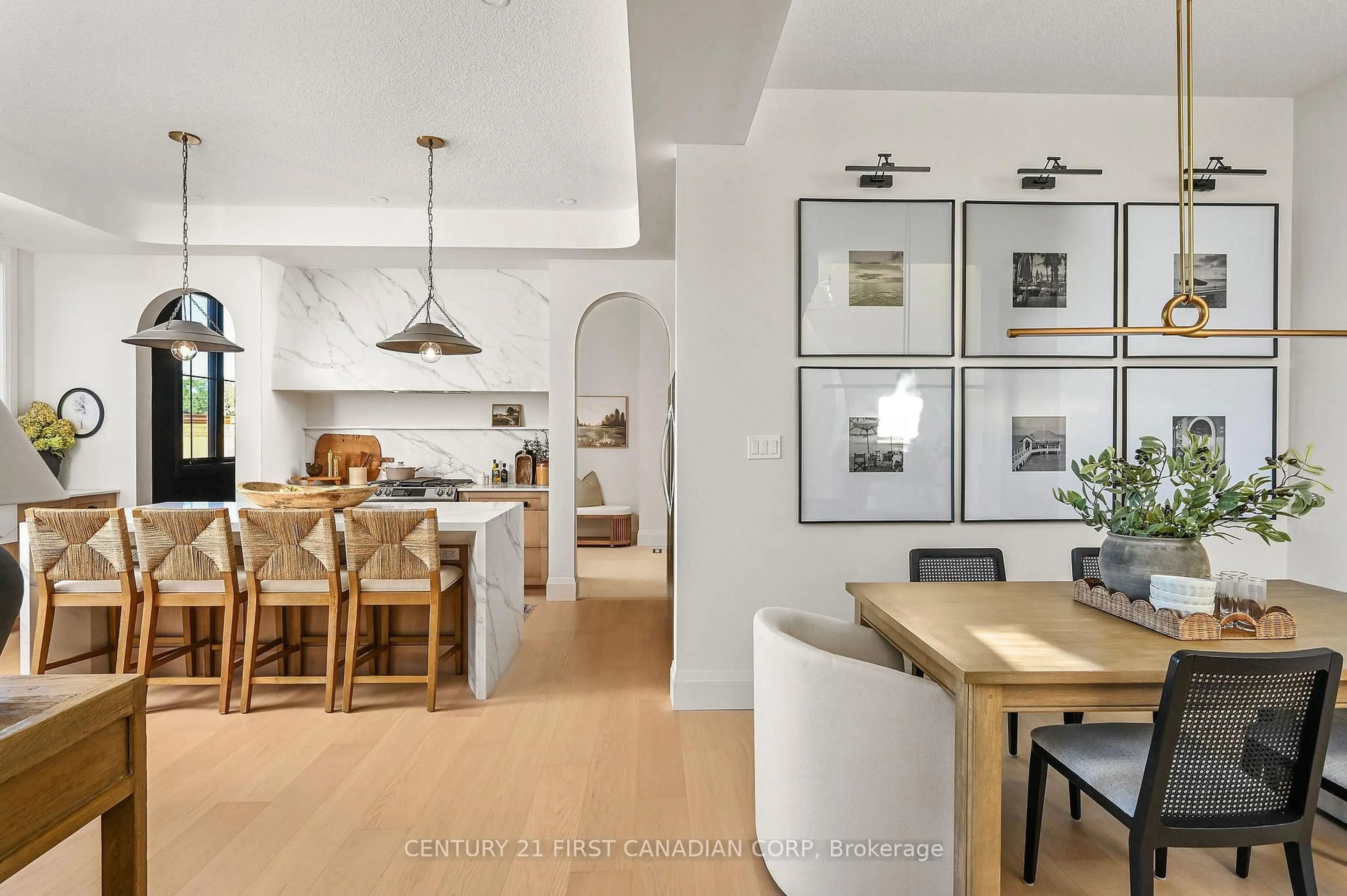 Open concept kitchen, ceramic/tile floor for 207 Foxborough Pl, Thames Centre Ontario N0M 2P0