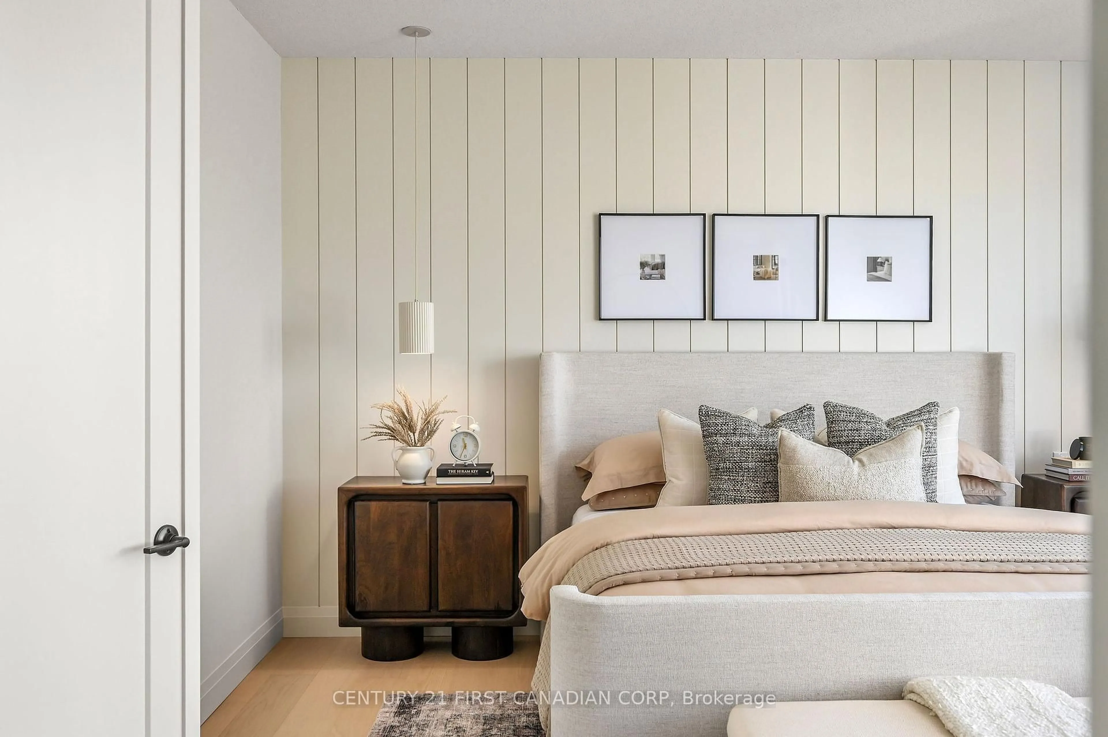 Bedroom with bed, wood/laminate floor for 207 Foxborough Pl, Thames Centre Ontario N0M 2P0