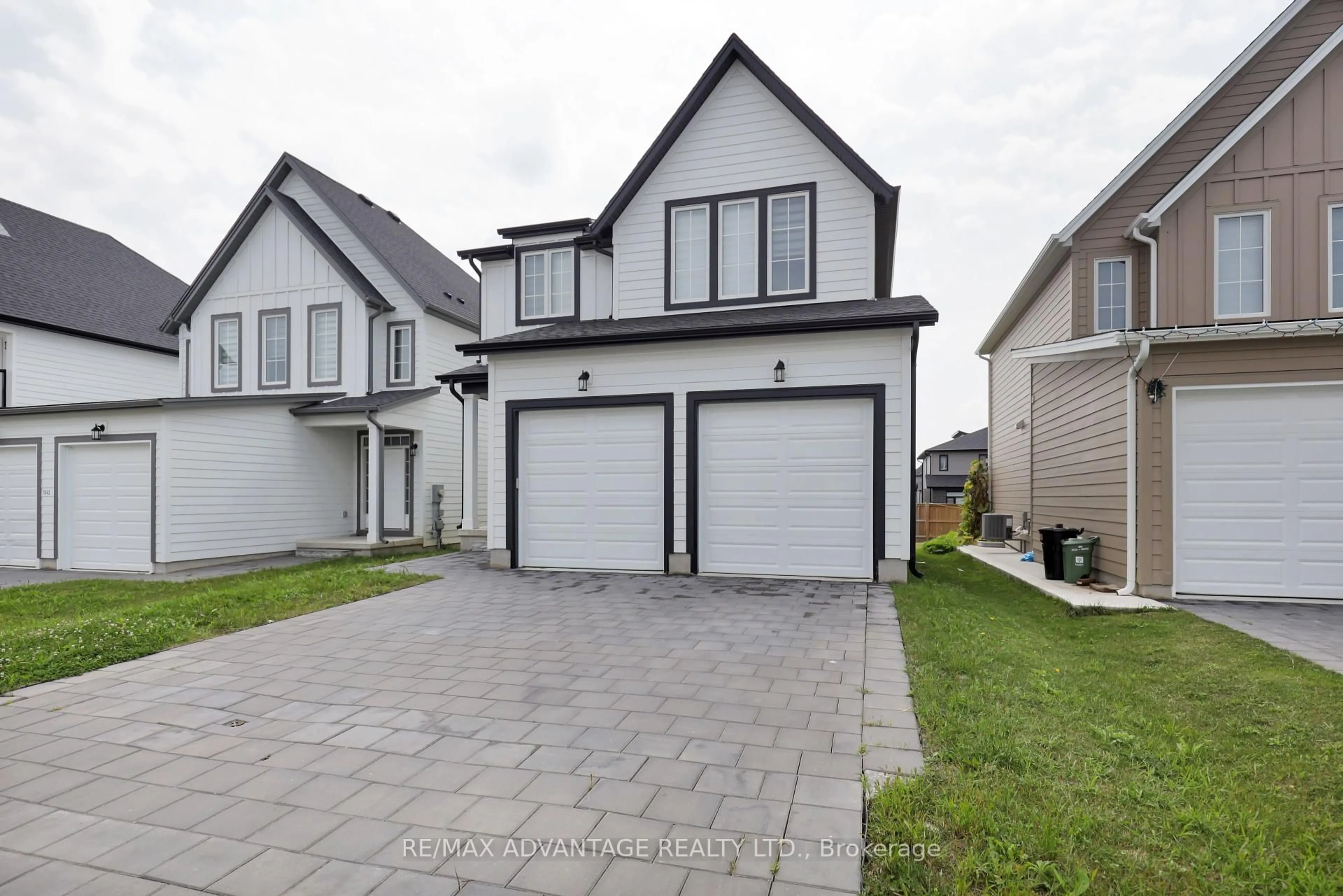 Unknown for 3038 Heardcreek Tr, London North Ontario N6G 2S7