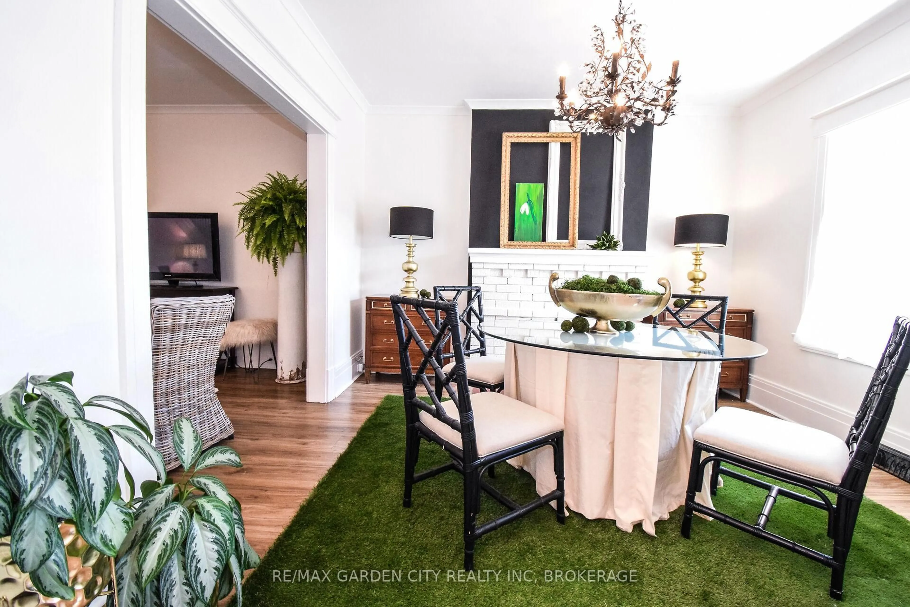 Dining room, unknown for 38 Academy St, St. Catharines Ontario L2R 4Z8