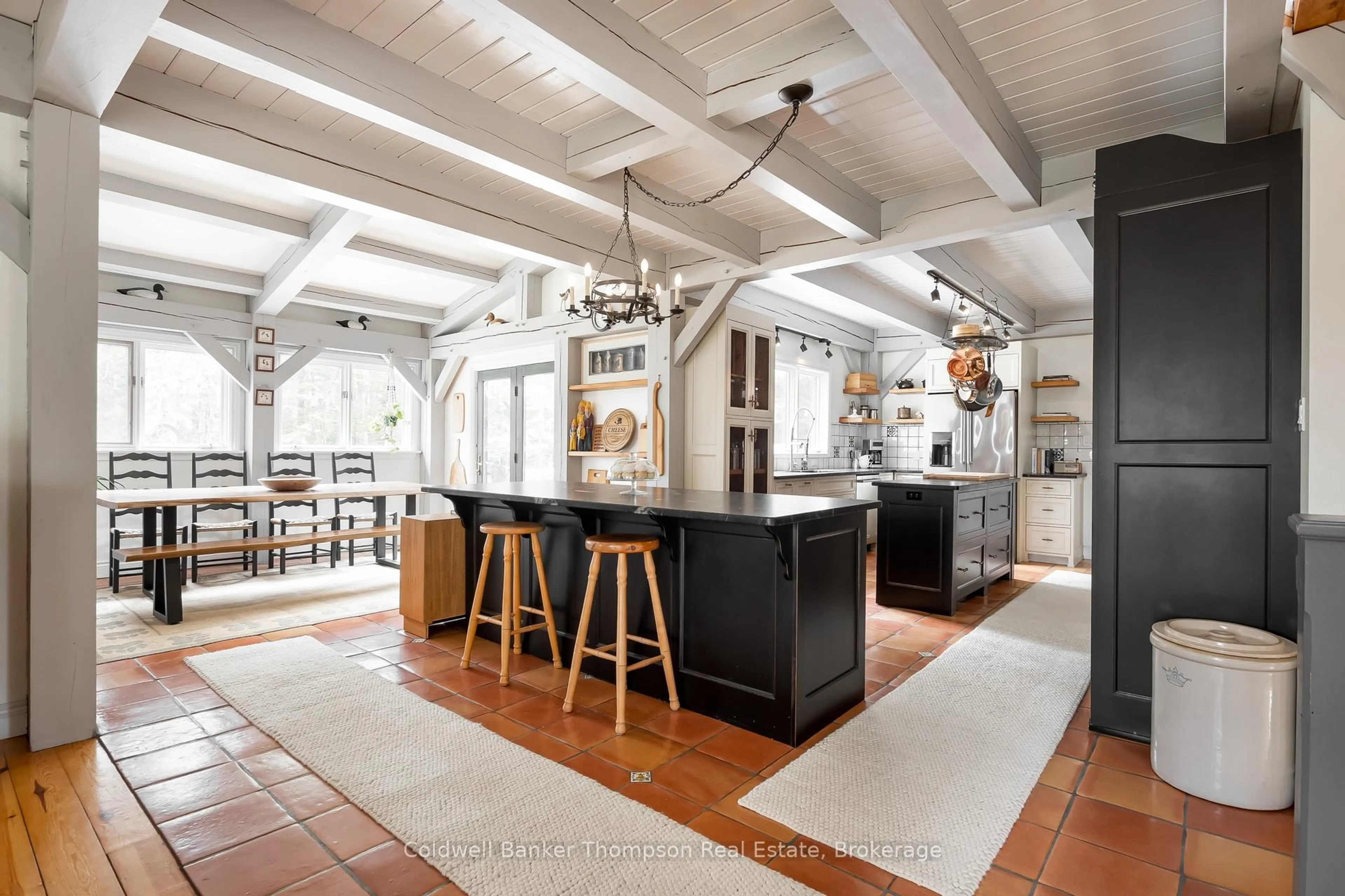 Open concept kitchen, ceramic/tile floor for 1095 WILLIAMSPORT Rd, Huntsville Ontario P1H 2J4