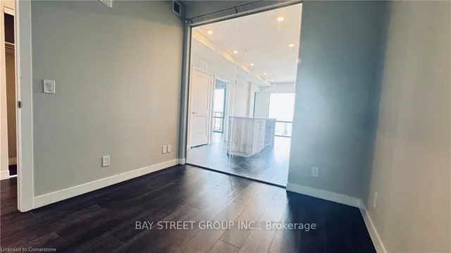Additional property image - 15 Queen St Unit 1909
