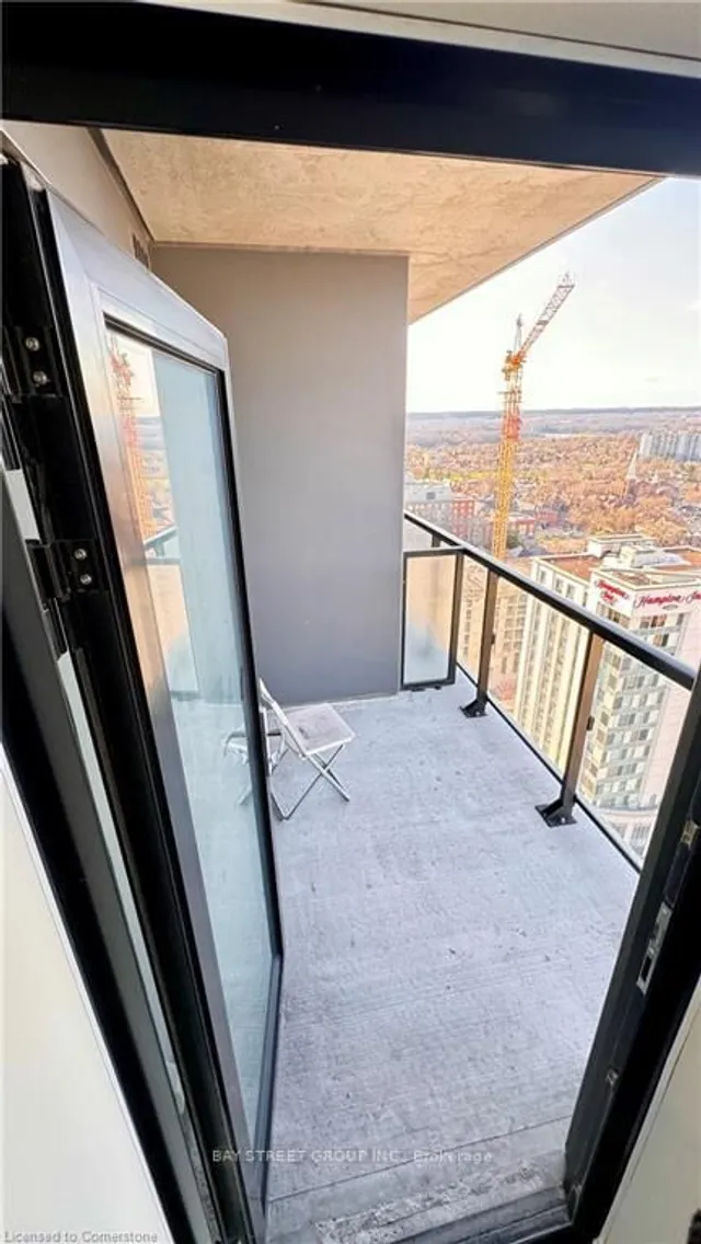 Additional property image - 15 Queen St Unit 1909