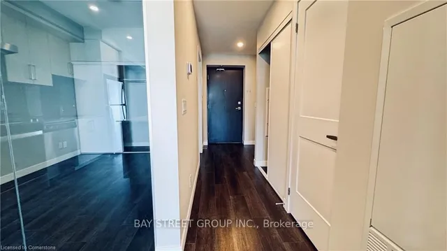 Additional property image - 15 Queen St Unit 1909