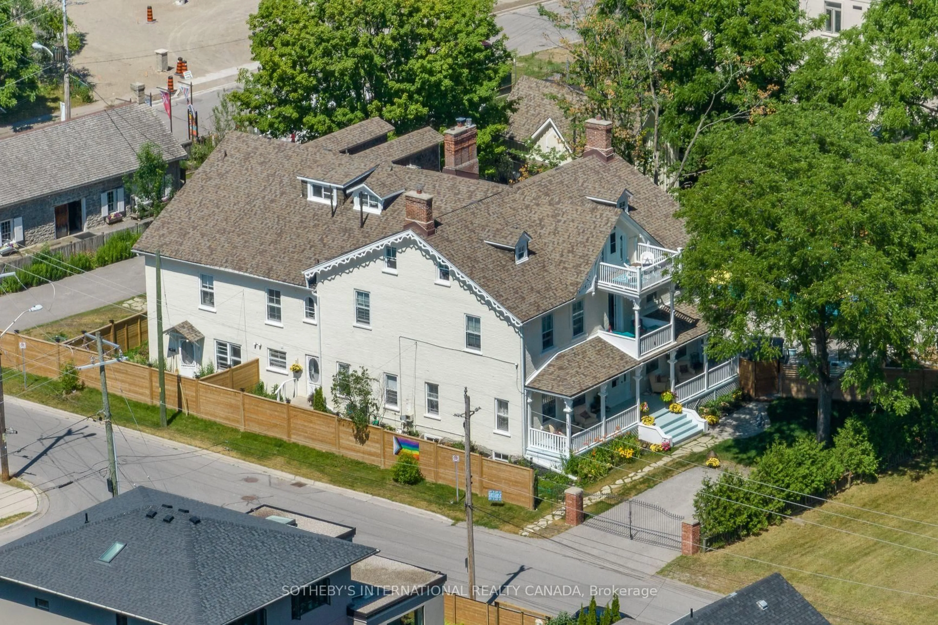 A pic from outside/outdoor area/front of a property/back of a property/a pic from drone, street for 128 Durham St, Cobourg Ontario K9A 3H4