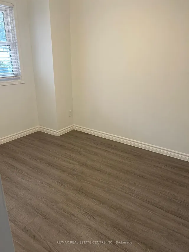 Additional image 6 of 420 Pioneer Dr Unit 3