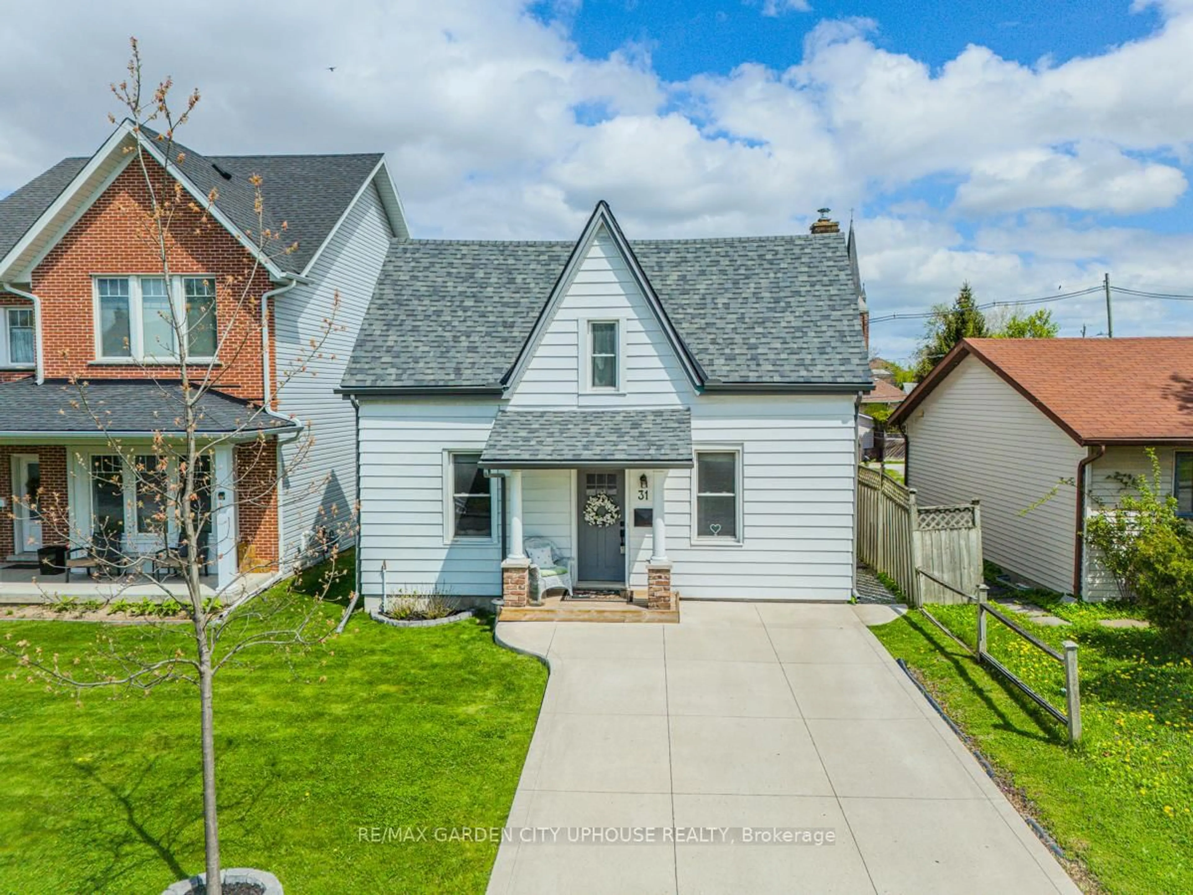Unknown for 31 Almond St, St. Catharines Ontario L2T 1G1