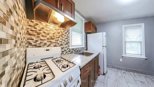 Additional property image - 114 Royal Ave