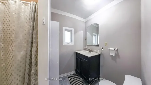 Additional property image - 114 Royal Ave