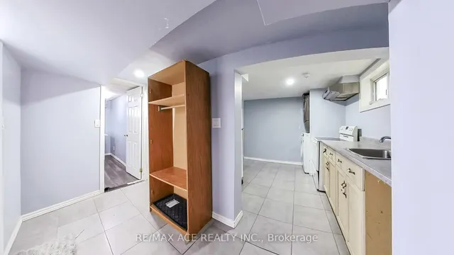 Additional property image - 114 Royal Ave
