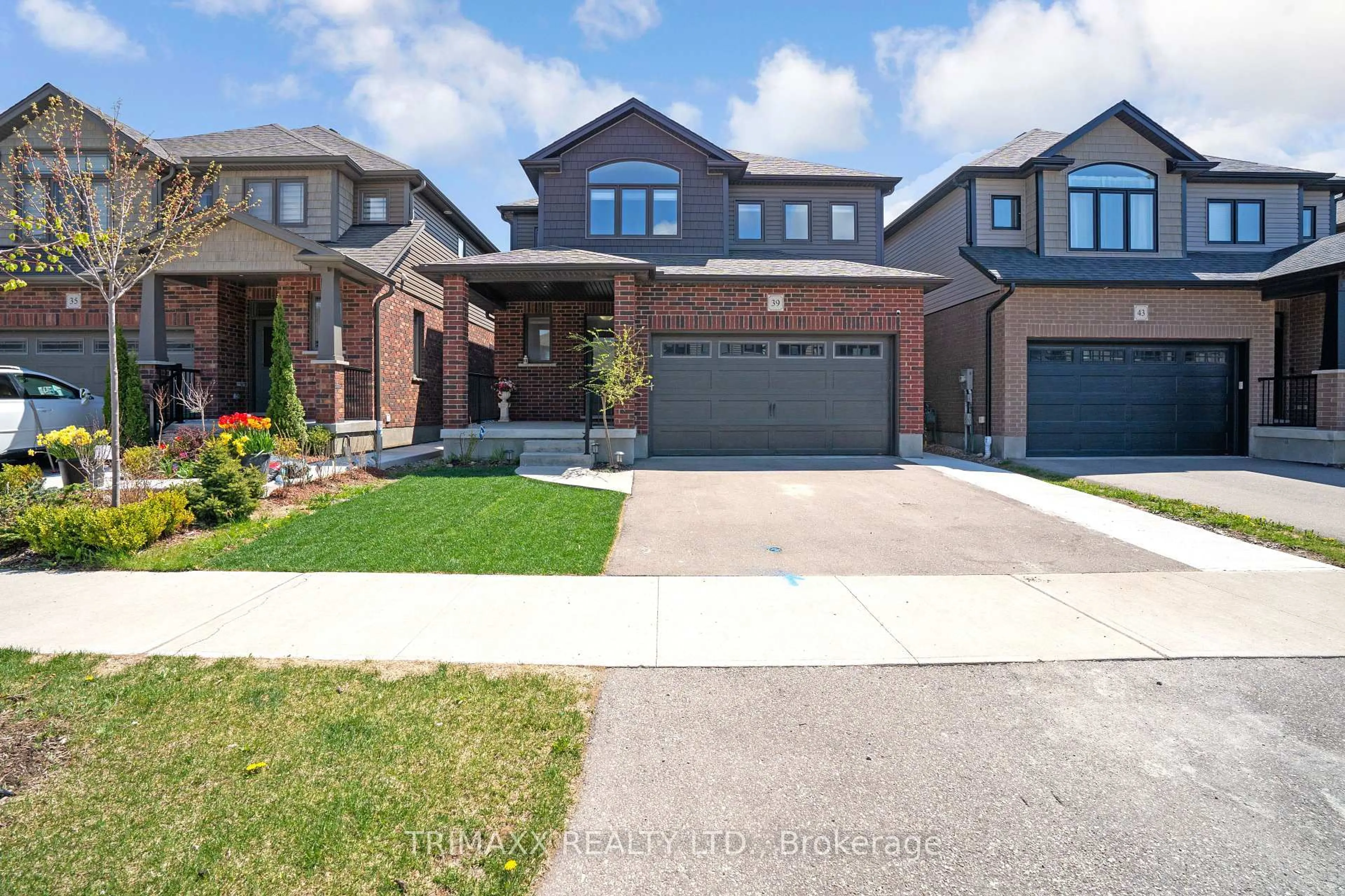 Home with brick exterior material, street for 39 Loxleigh Lane, Woolwich Ontario N0B 1M0