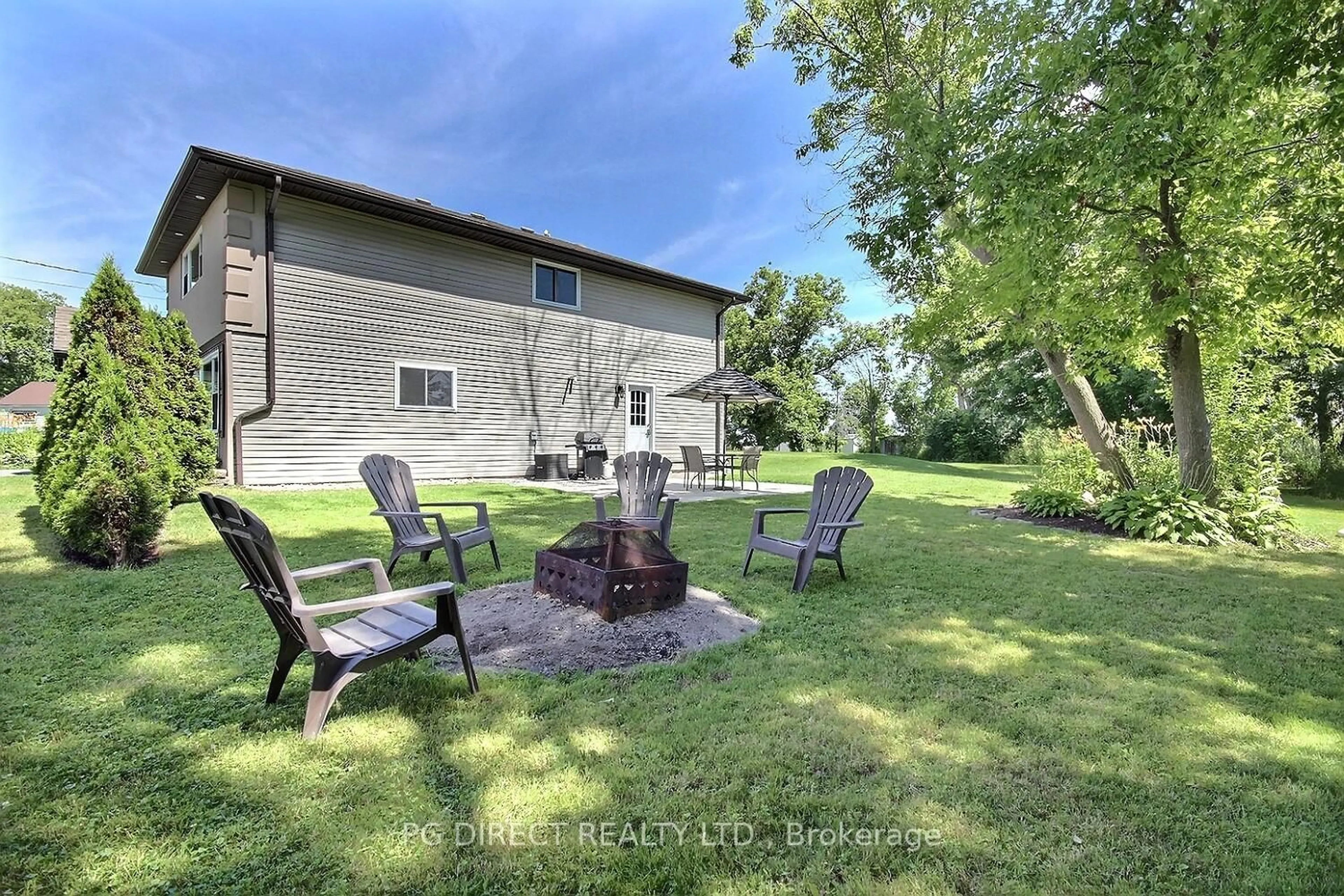 Patio, unknown for 562 County Road 28 N/A, Prince Edward County Ontario K8N 4Z7