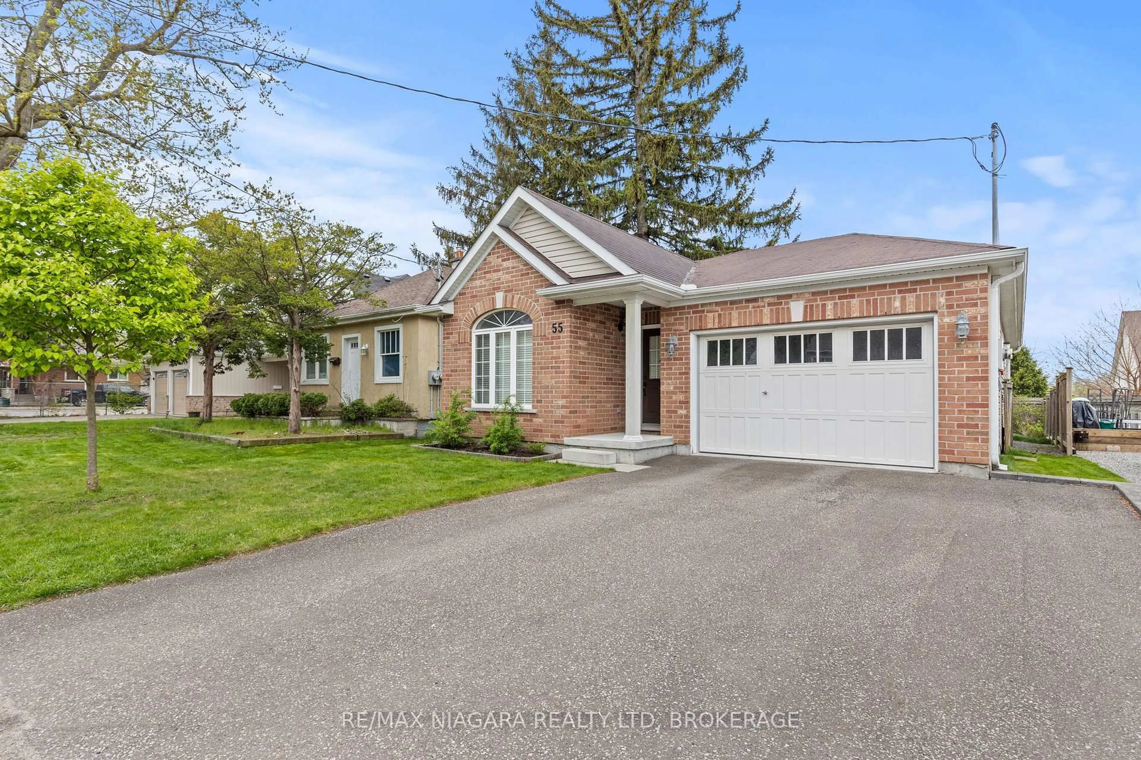 Home with brick exterior material, street for 55 Haig St, St. Catharines Ontario L2R 6K7
