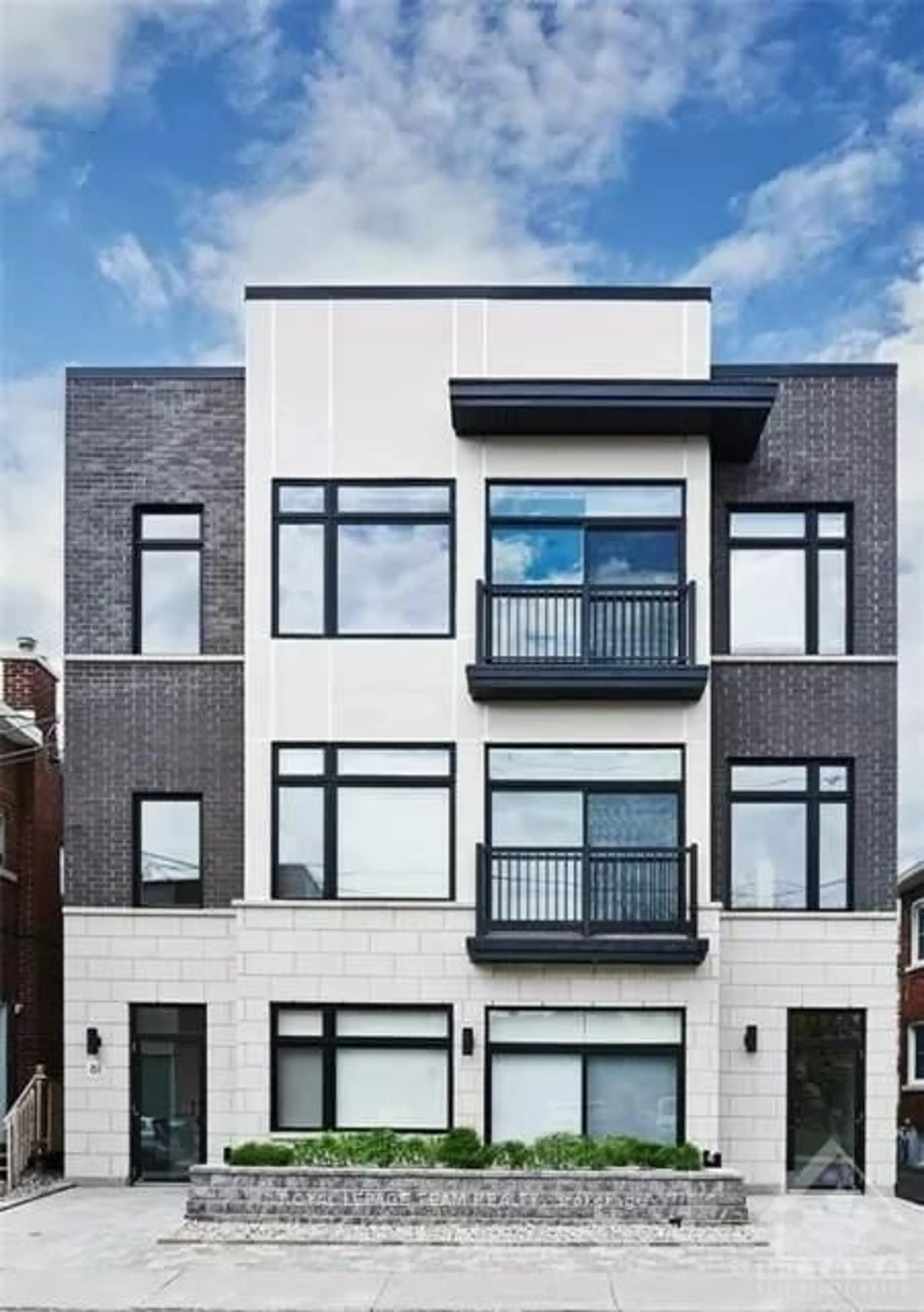 Home with brick exterior material, building for 81 NORMAN St, Ottawa Ontario K1S 3K3