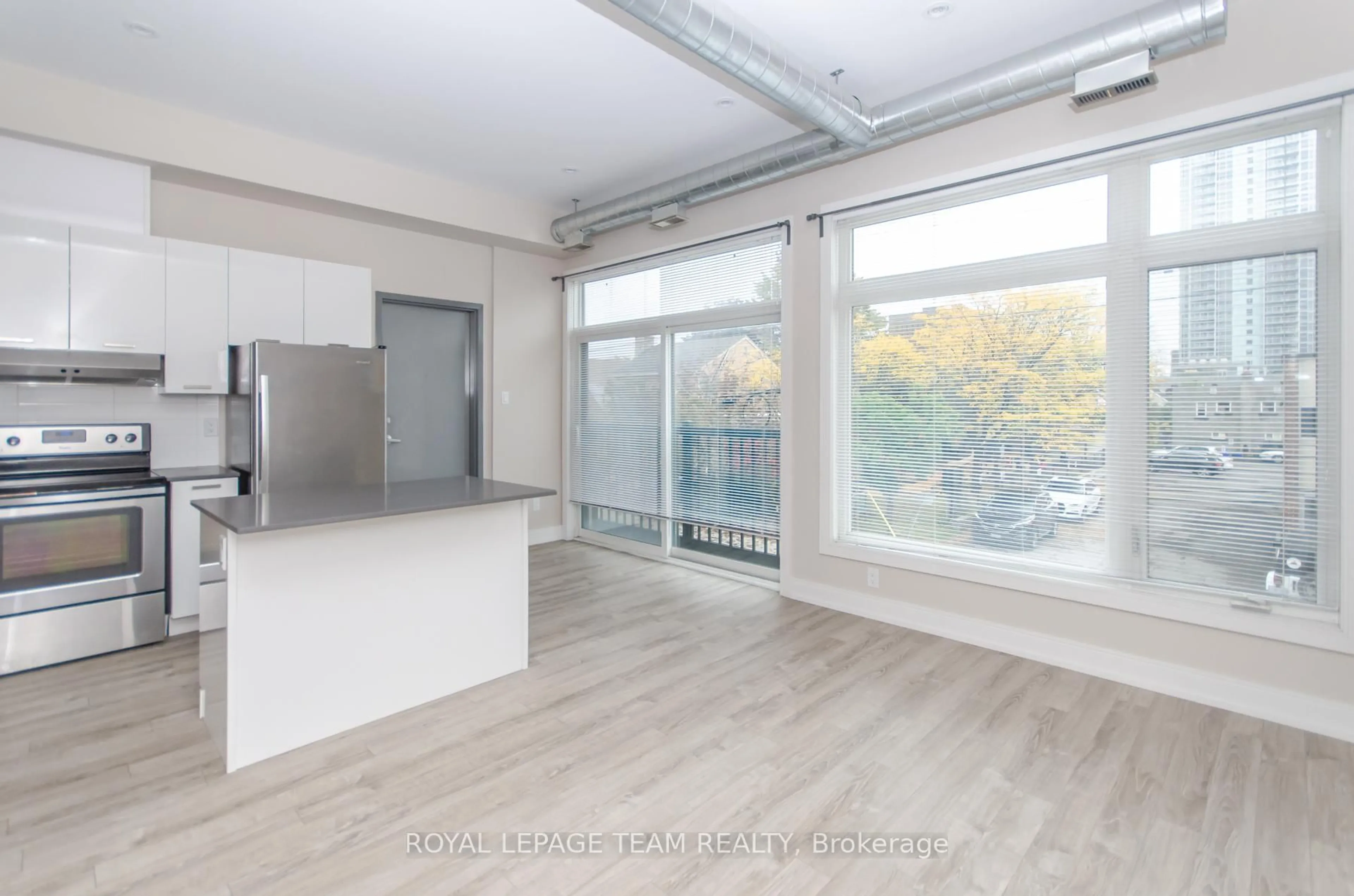 A pic of a room for 81 NORMAN St, Ottawa Ontario K1S 3K3