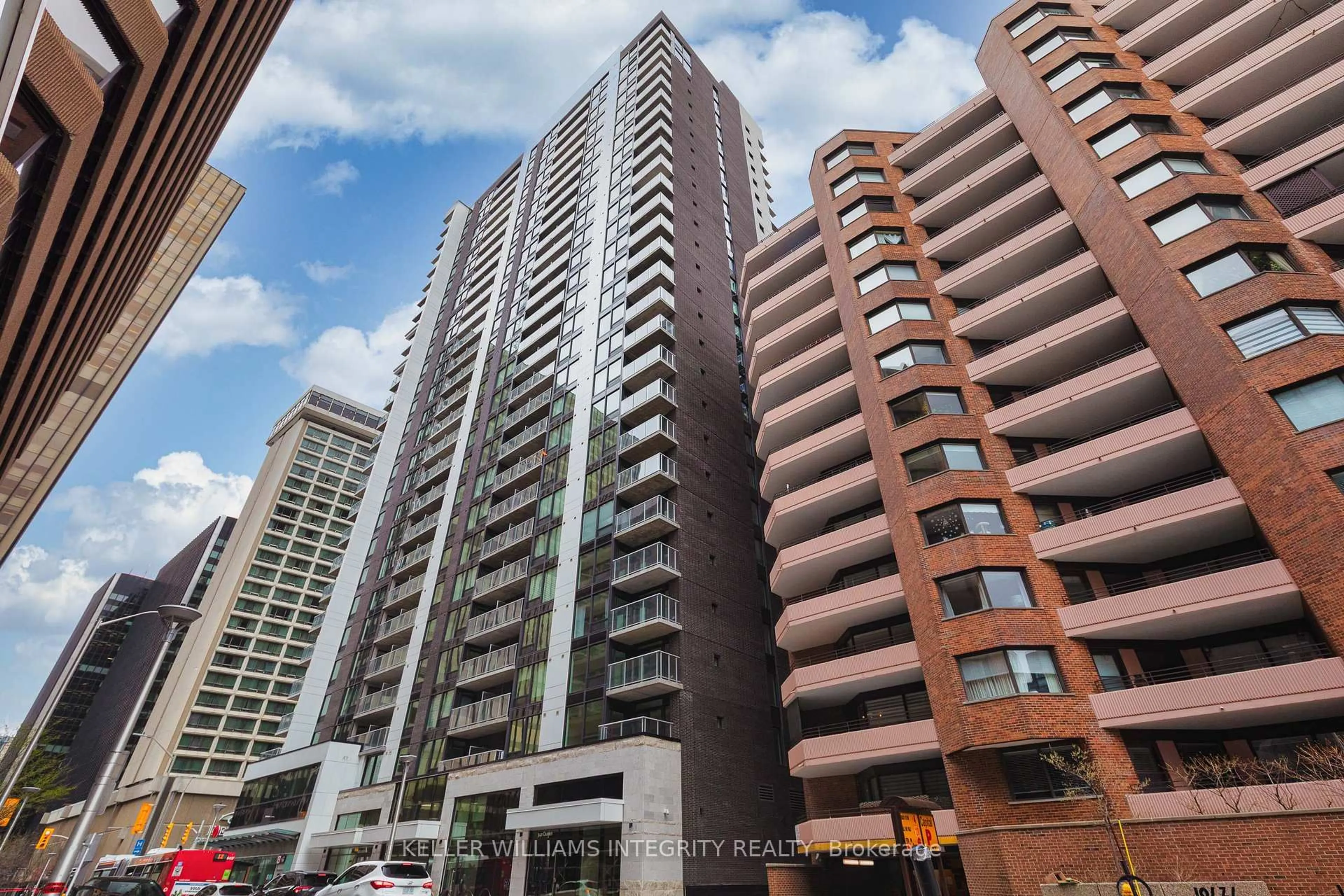 Unknown for 340 Queen St #1409, Ottawa Ontario K1R 0G1