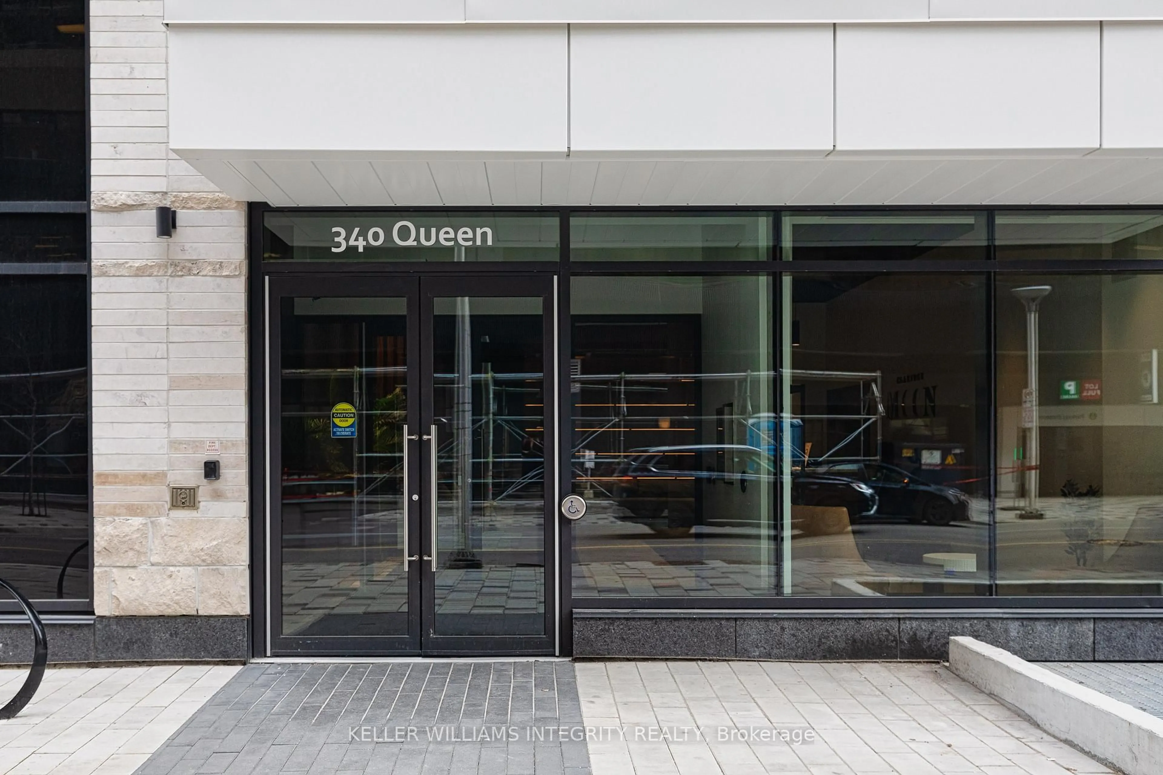 Indoor foyer for 340 Queen St #1409, Ottawa Ontario K1R 0G1