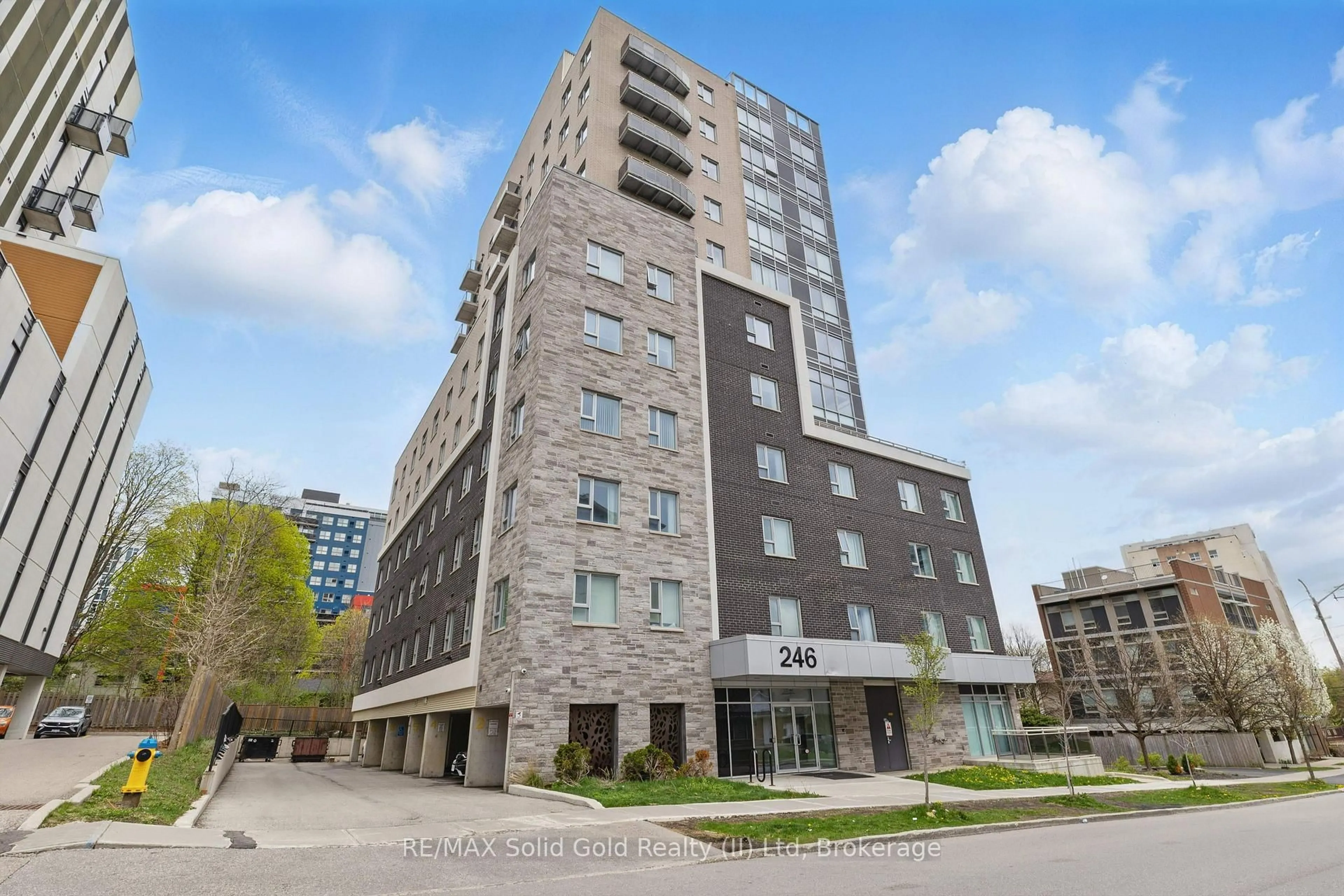 Patio, building for 246 Lester St #307, Waterloo Ontario N2L 0H1