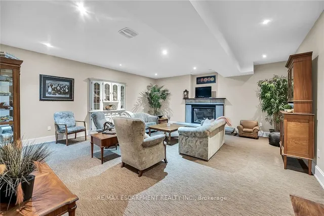 Additional property image - 285 Hamilton Dr