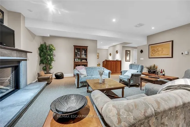 Additional property image - 285 Hamilton Dr