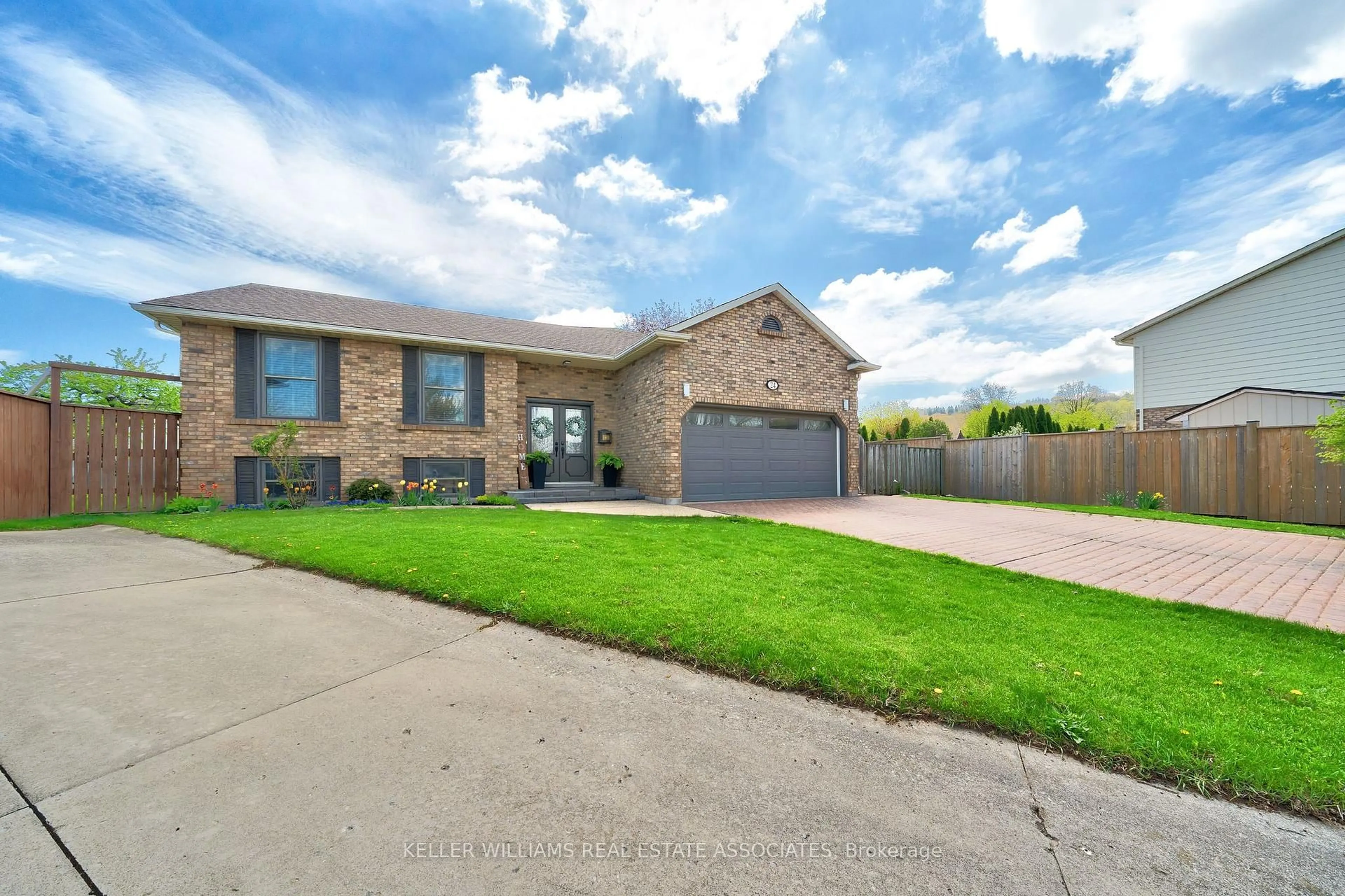 Home with brick exterior material, street for 24 Farmingdale Cres, Hamilton Ontario L8G 4H5