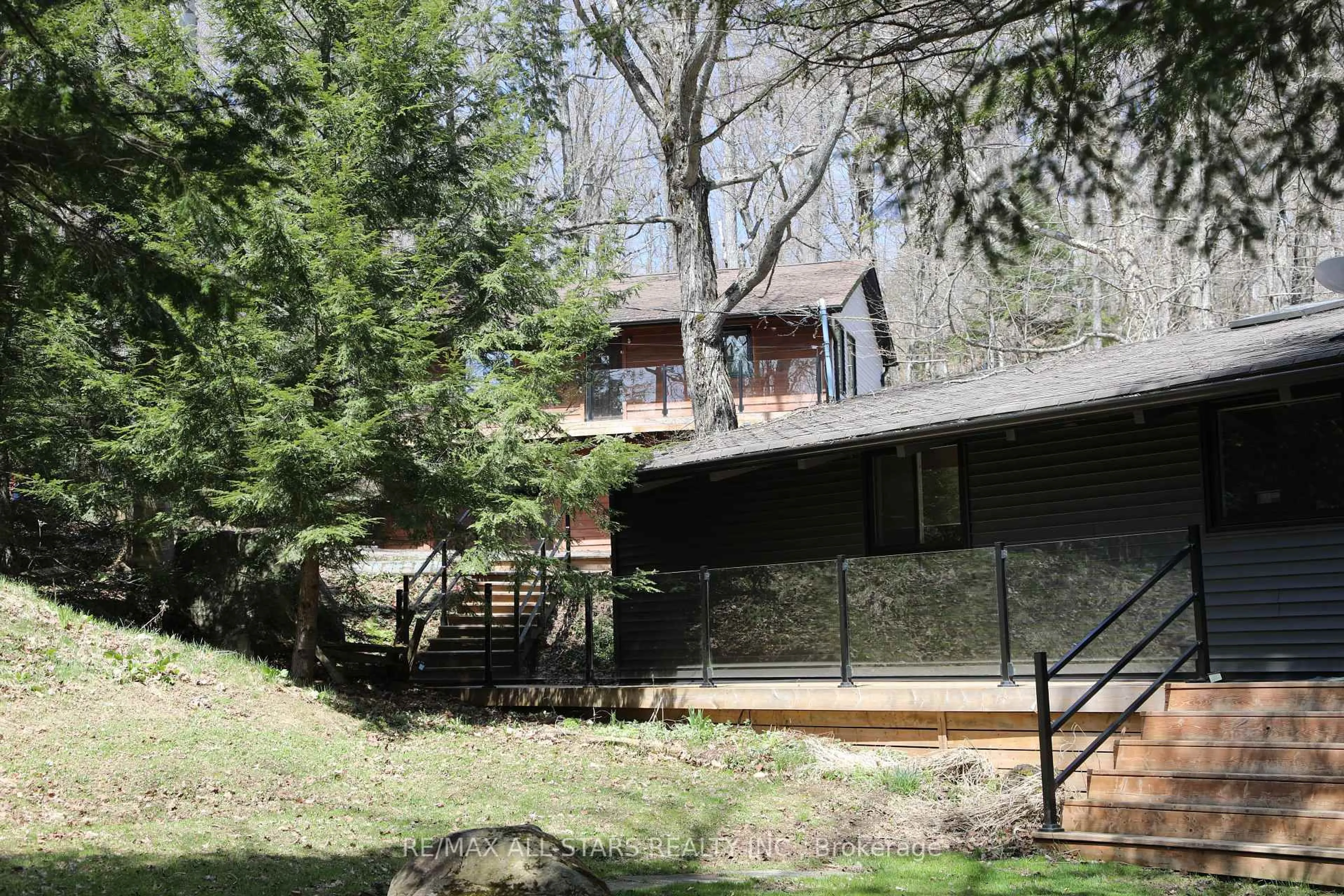 Patio, forest/trees view for 1008 Rolland Dr, Dysart et al Ontario K0M 1S0