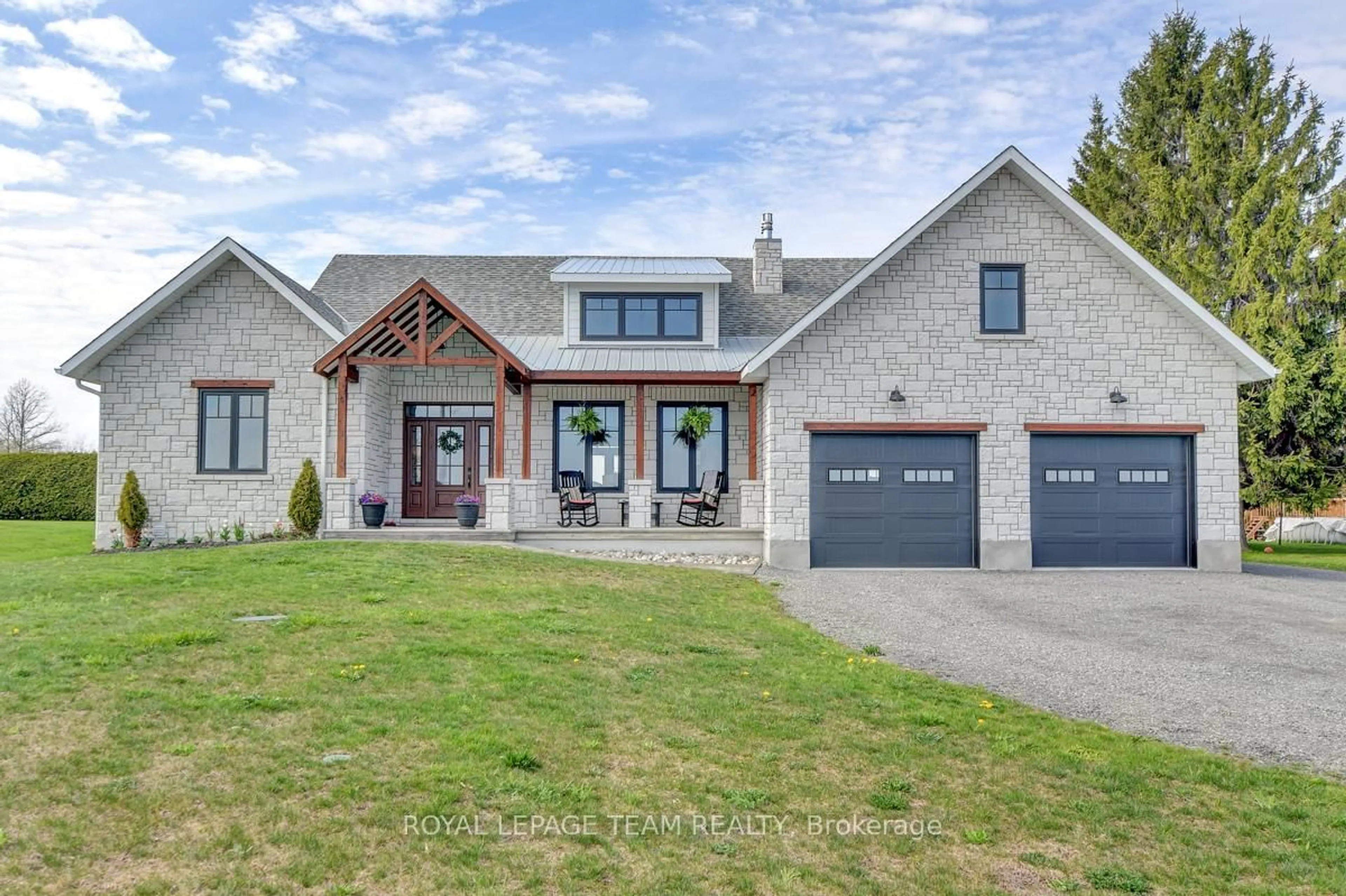 Home with brick exterior material, unknown for 10939 COUNTY RD 2 Rd, South Dundas Ontario K0E 1K0