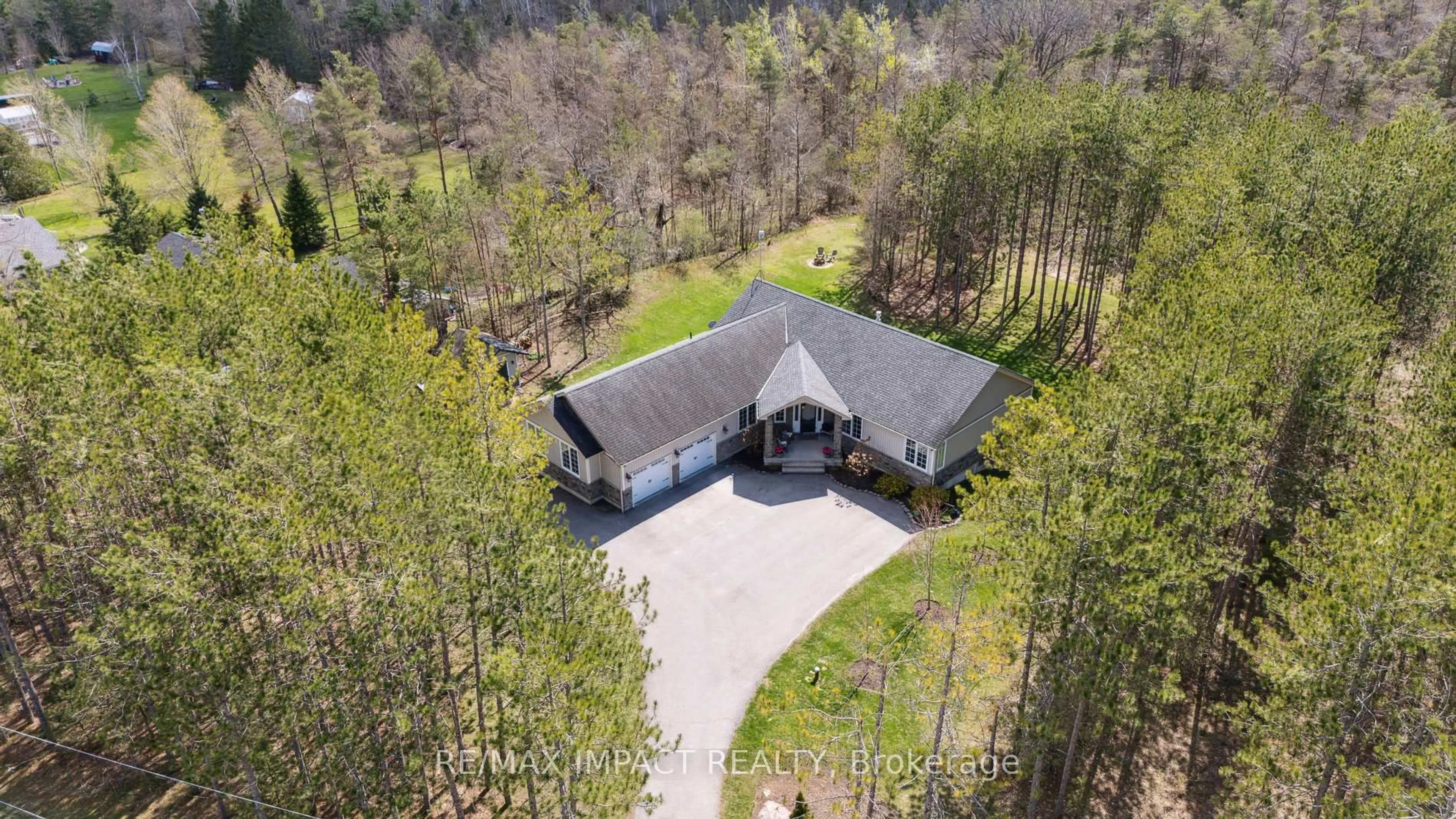 A pic from outside/outdoor area/front of a property/back of a property/a pic from drone, unknown for 27 Slalom Dr, Kawartha Lakes Ontario L0A 1A0