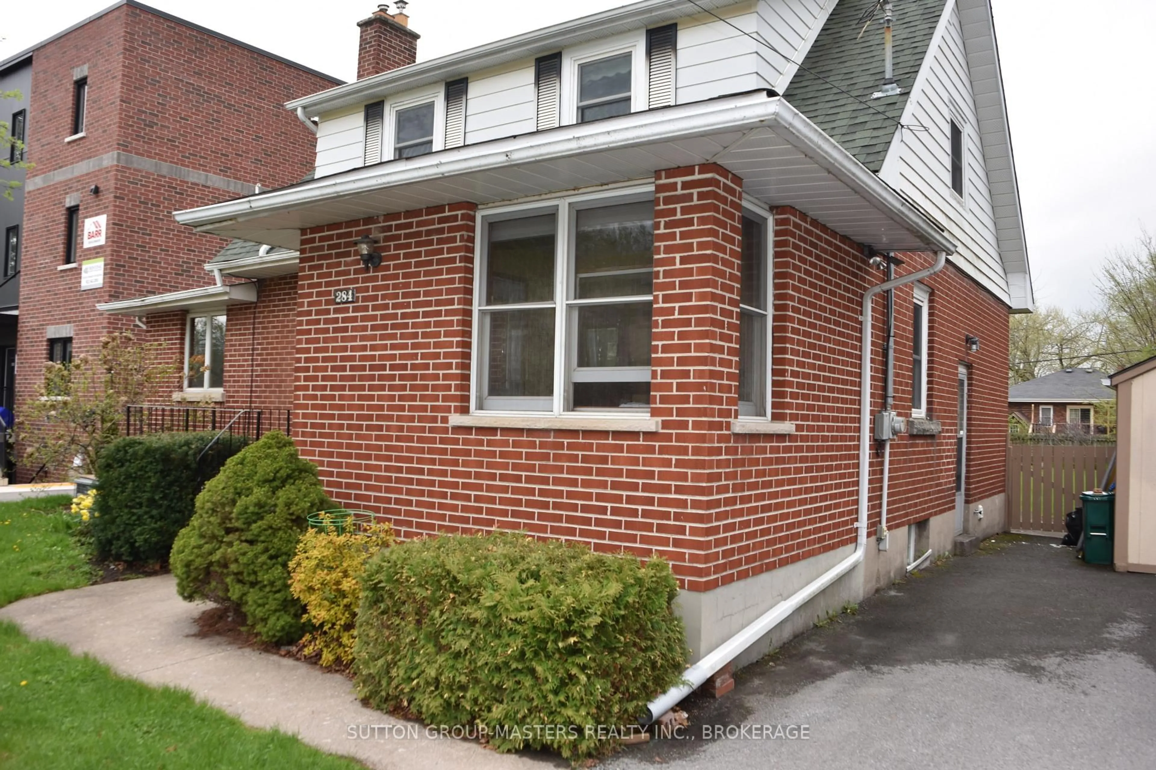 Home with brick exterior material, street for 284 Helen St, Kingston Ontario K7L 4P7