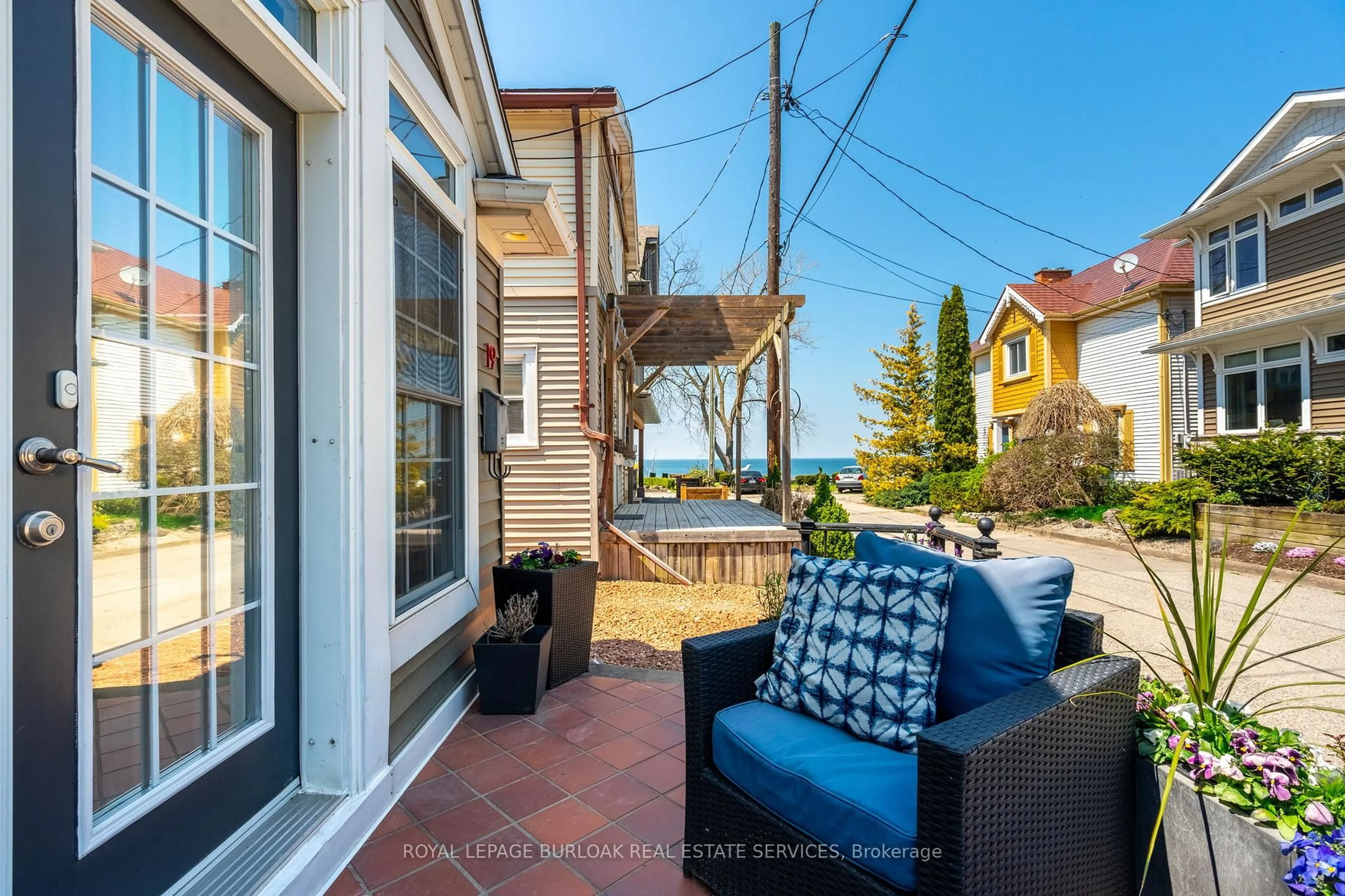 Patio, water/lake/river/ocean view for 19 Considine Ave, St. Catharines Ontario L2N 5K1