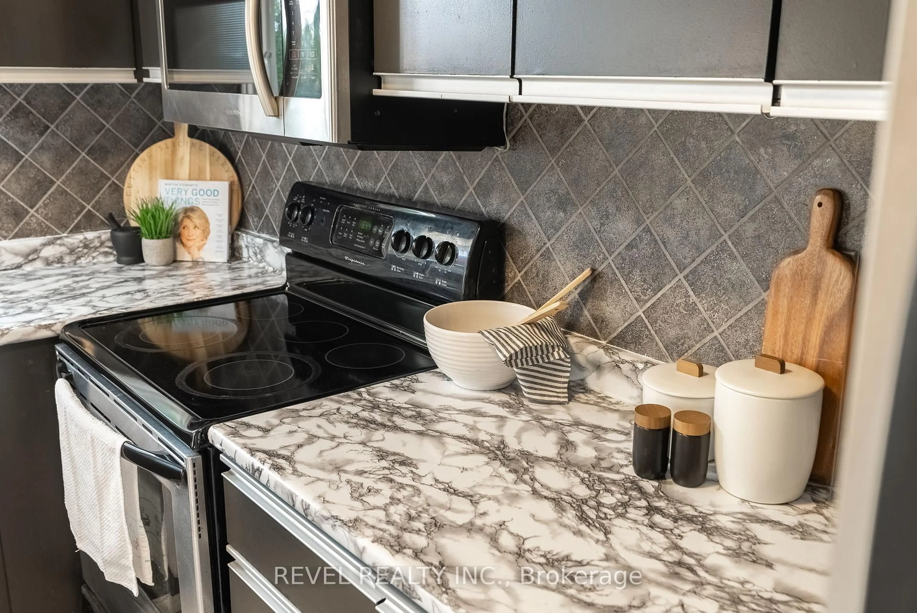 Contemporary kitchen, ceramic/tile floor for 132 Peacock Blvd, Port Hope Ontario L1A 4G2
