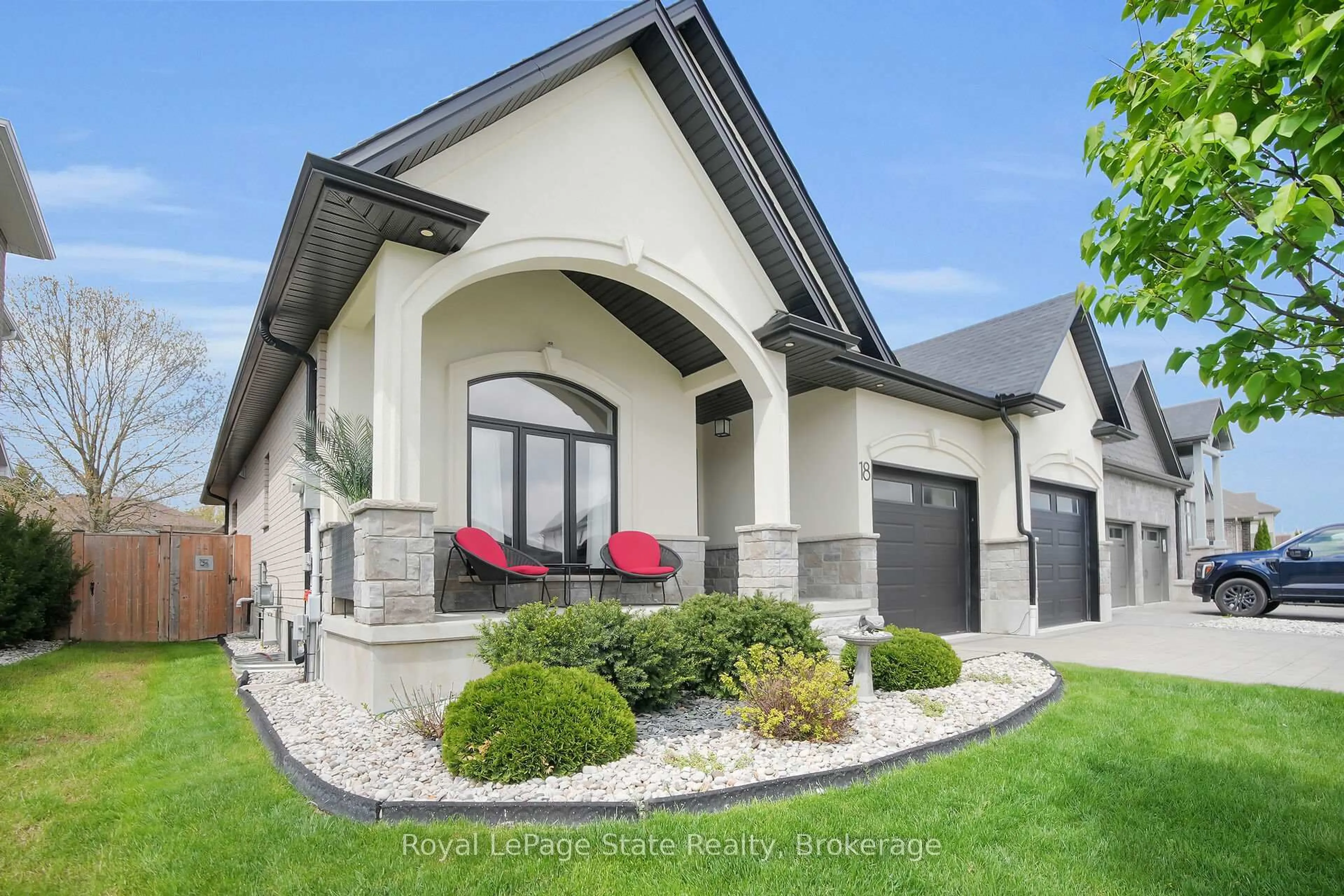 Home with brick exterior material, street for 18 Kemp Cres, Strathroy-Caradoc Ontario N7G 0G5