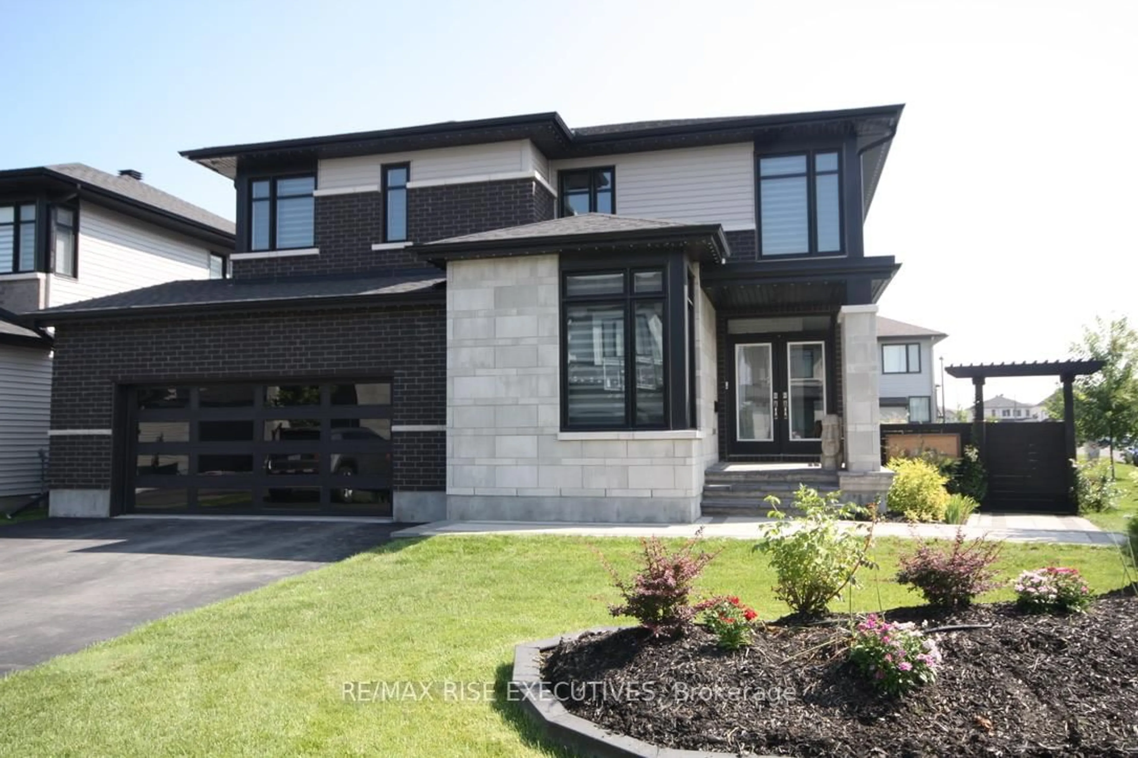 Home with brick exterior material, street for 165 Finsbury Ave, Stittsville Ontario K2S 2P5