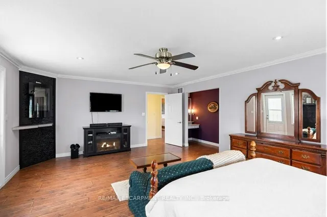 Additional property image - 407 Third Rd