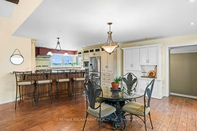 Additional property image - 407 Third Rd