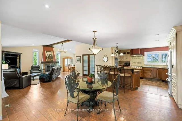 Additional property image - 407 Third Rd
