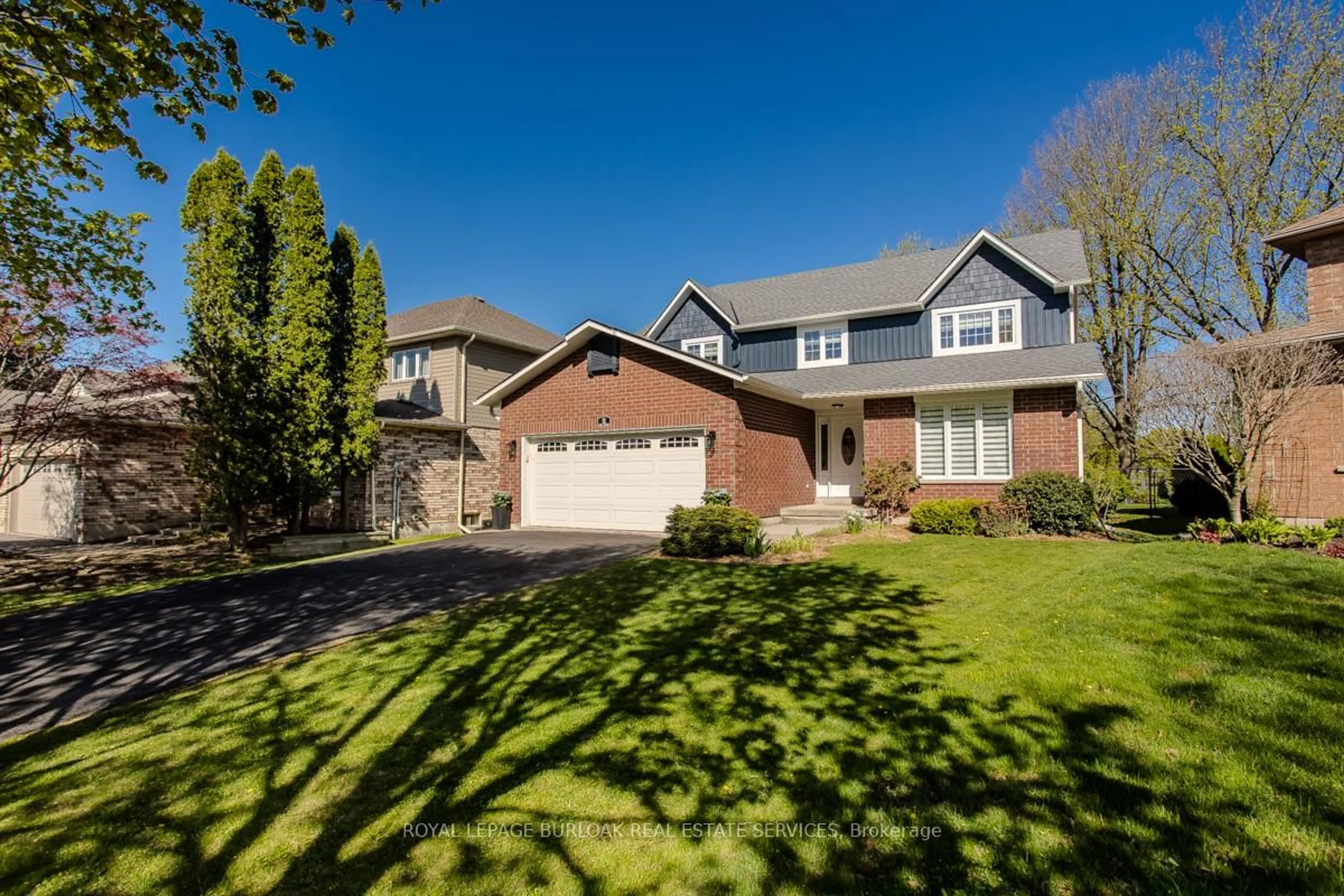 Home with brick exterior material, street for 11 Norma Cres, Hamilton Ontario L9G 4S9