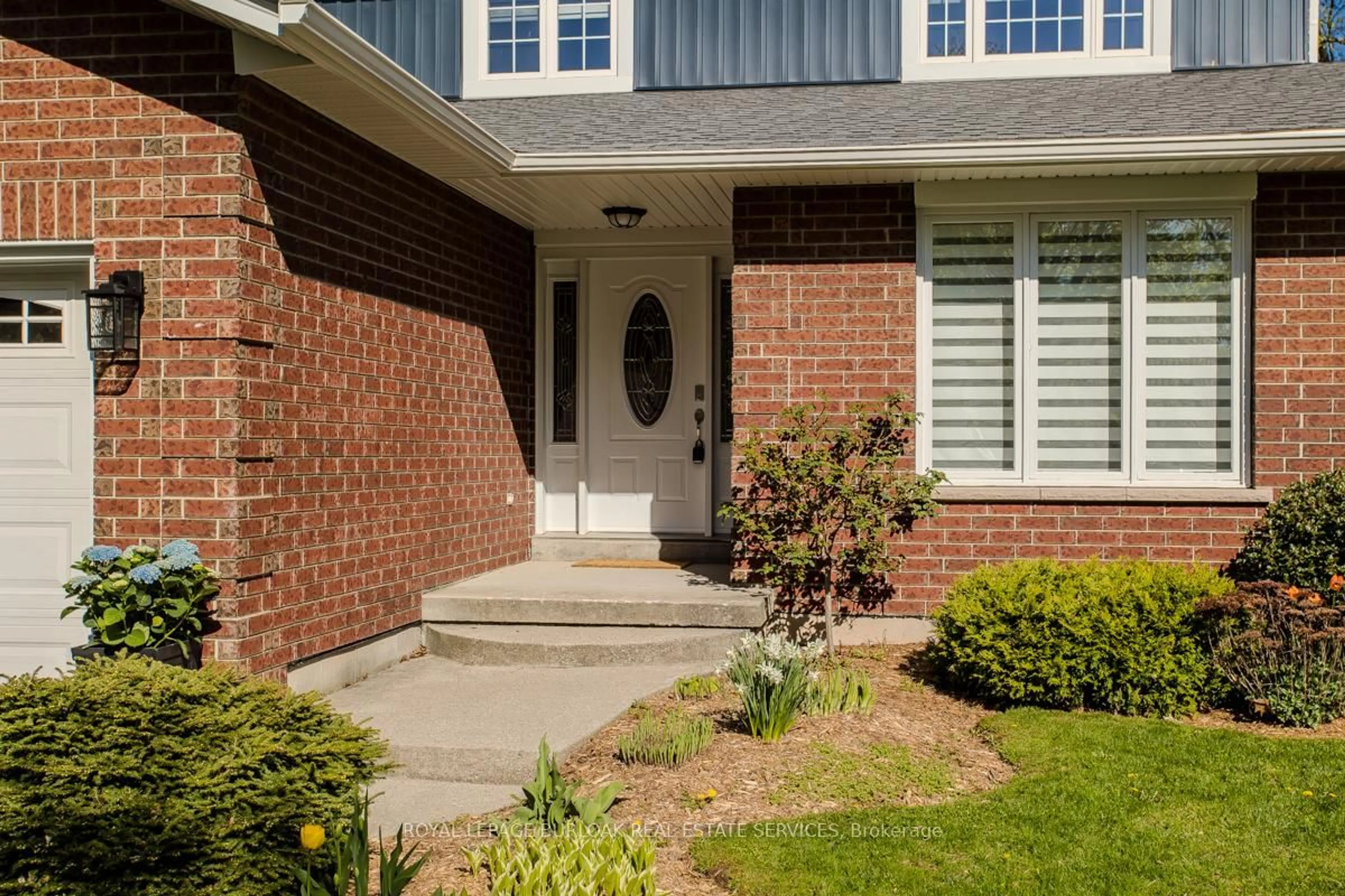 Home with brick exterior material, street for 11 Norma Cres, Hamilton Ontario L9G 4S9