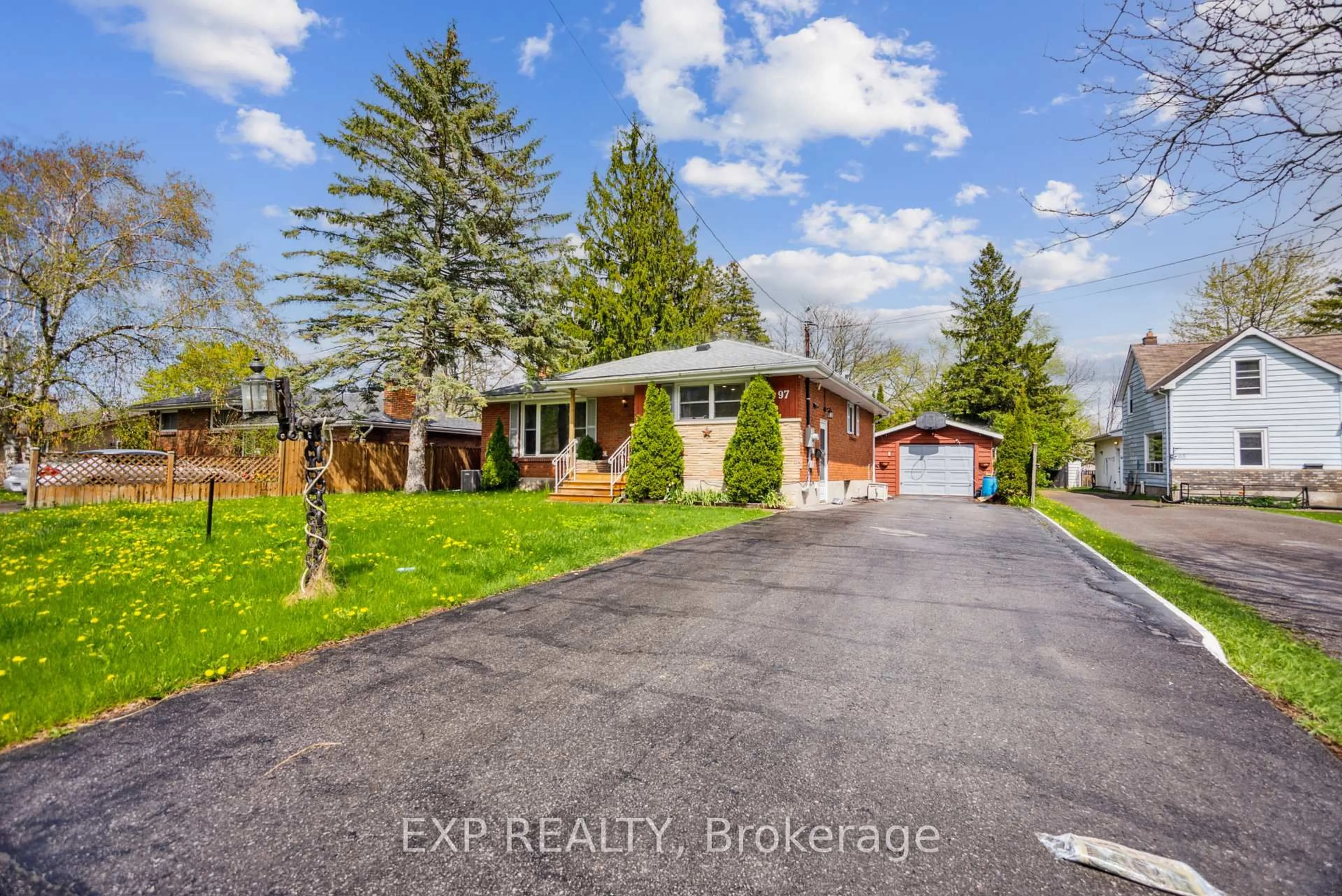 A pic from outside/outdoor area/front of a property/back of a property/a pic from drone, street for 97 Gilbert St, Belleville Ontario K8P 3H1